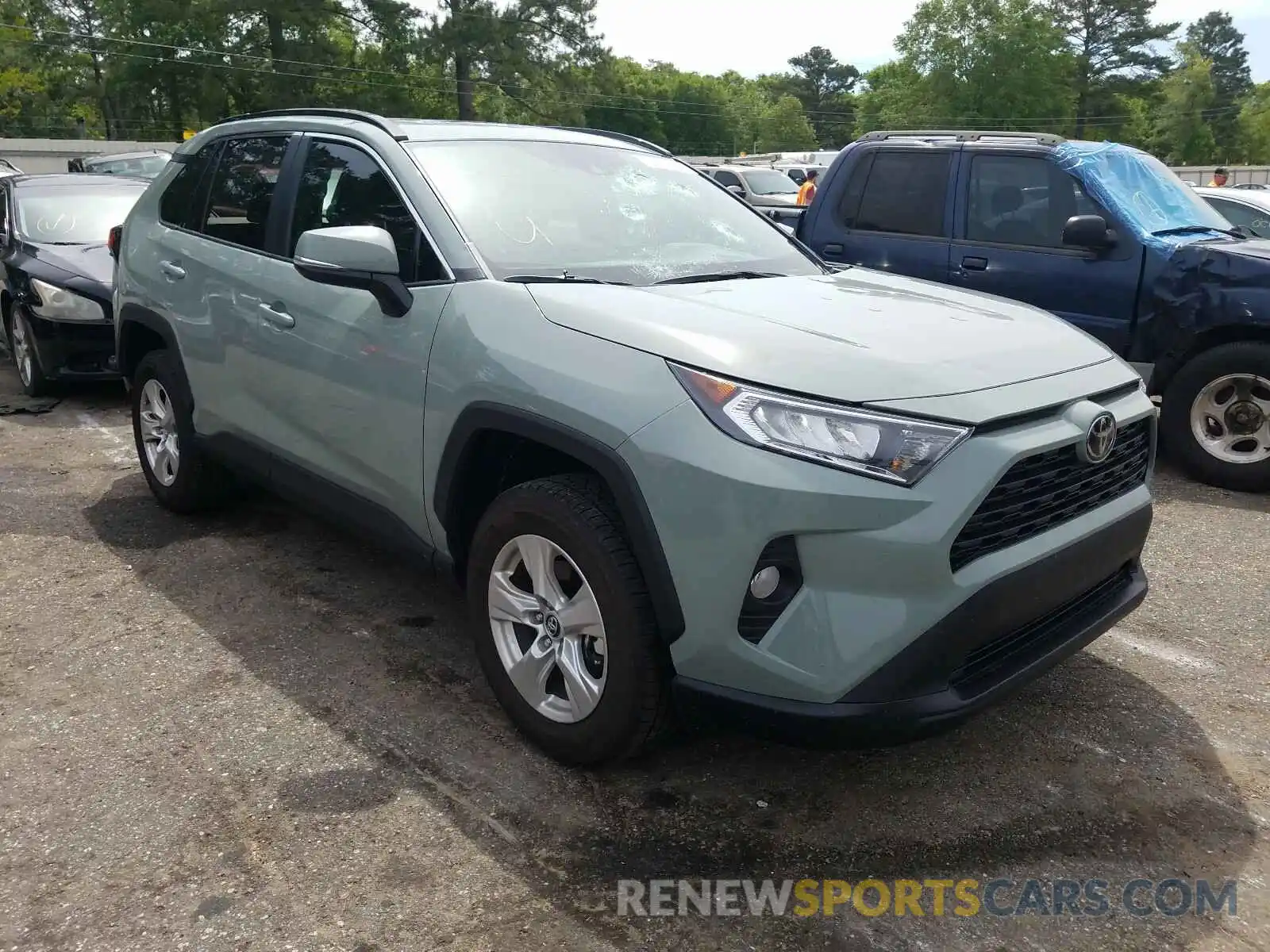 1 Photograph of a damaged car 2T3W1RFV2MW120950 TOYOTA RAV4 2021