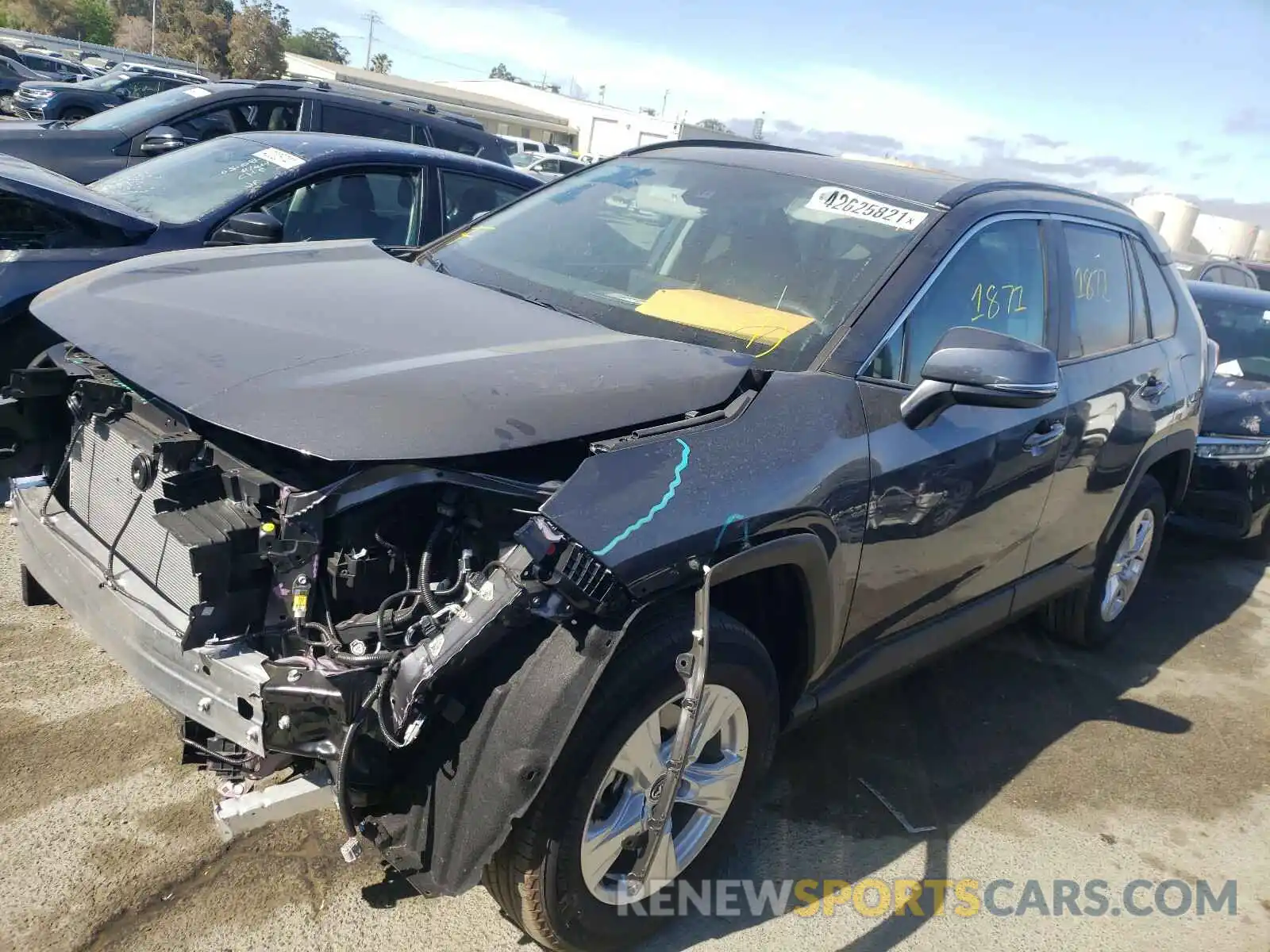 2 Photograph of a damaged car 2T3W1RFV2MW124352 TOYOTA RAV4 2021