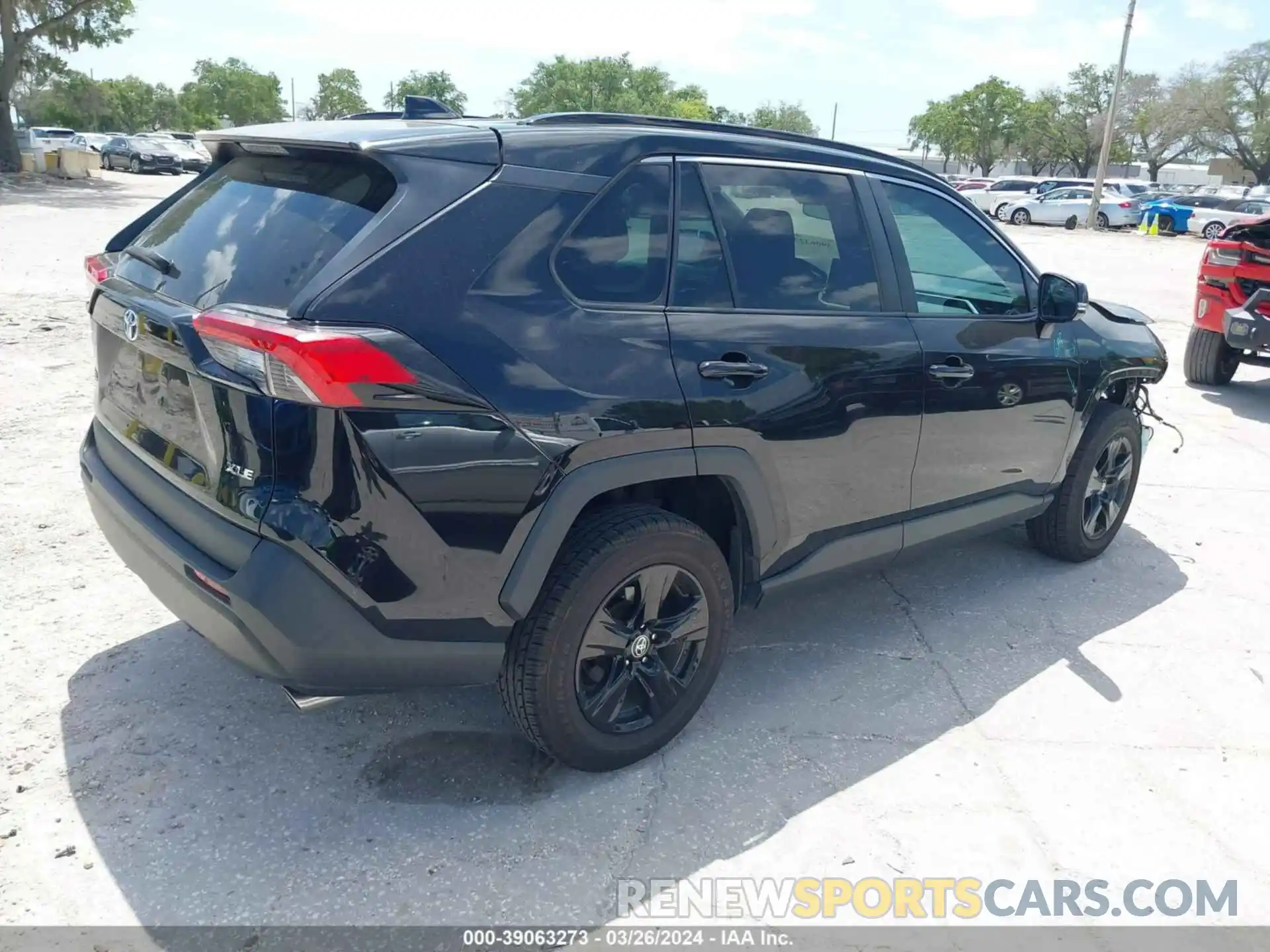 4 Photograph of a damaged car 2T3W1RFV2MW128420 TOYOTA RAV4 2021