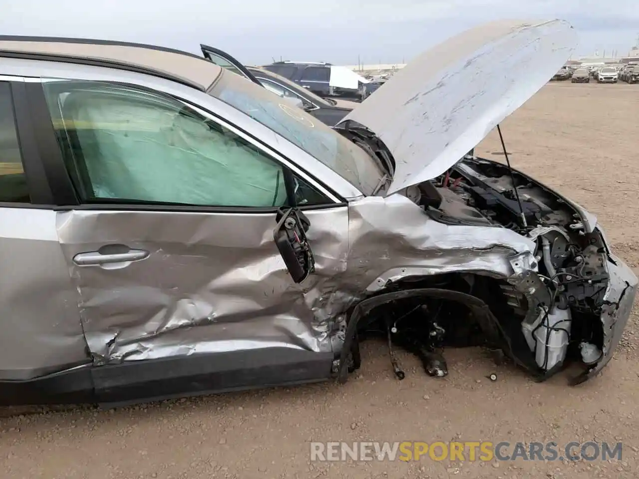 9 Photograph of a damaged car 2T3W1RFV2MW131530 TOYOTA RAV4 2021