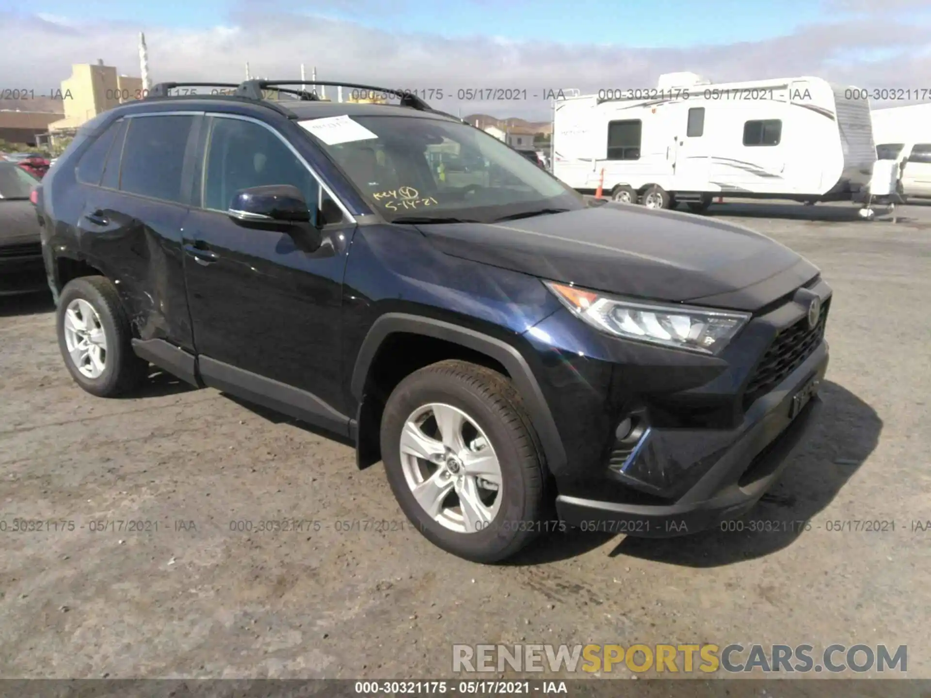 1 Photograph of a damaged car 2T3W1RFV2MW137683 TOYOTA RAV4 2021