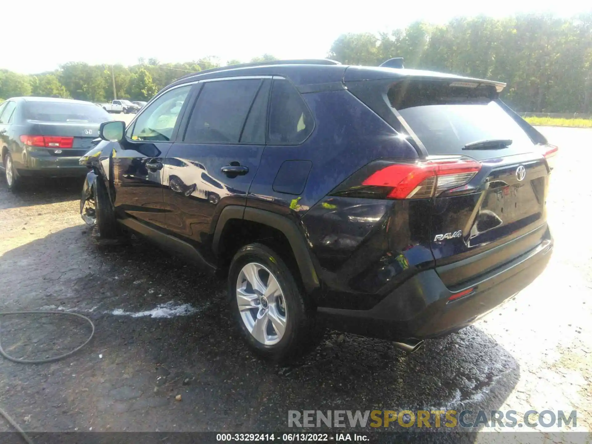 3 Photograph of a damaged car 2T3W1RFV2MW143869 TOYOTA RAV4 2021