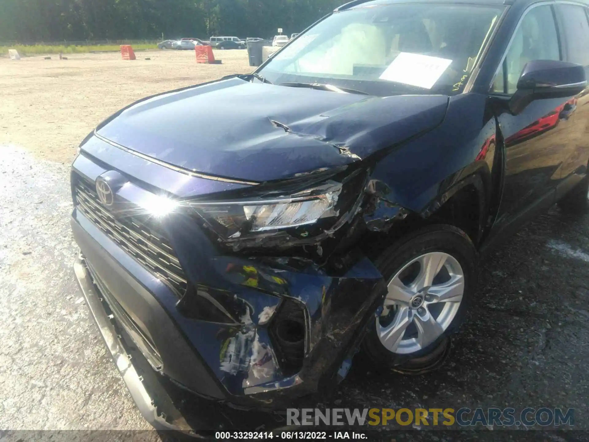 6 Photograph of a damaged car 2T3W1RFV2MW143869 TOYOTA RAV4 2021