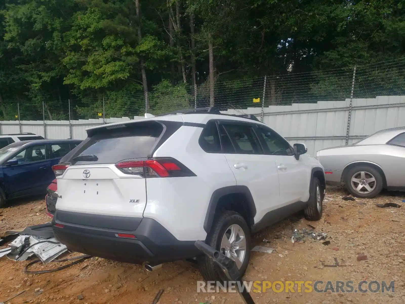 4 Photograph of a damaged car 2T3W1RFV2MW146061 TOYOTA RAV4 2021