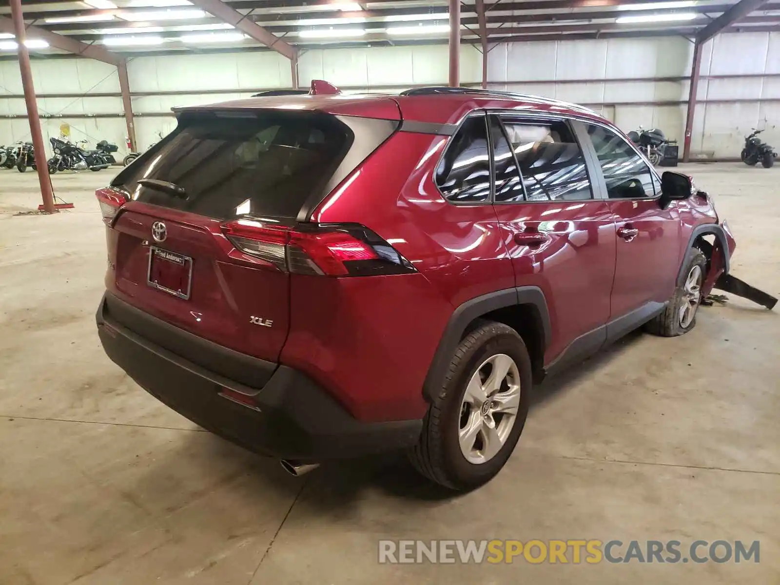 4 Photograph of a damaged car 2T3W1RFV2MW147372 TOYOTA RAV4 2021