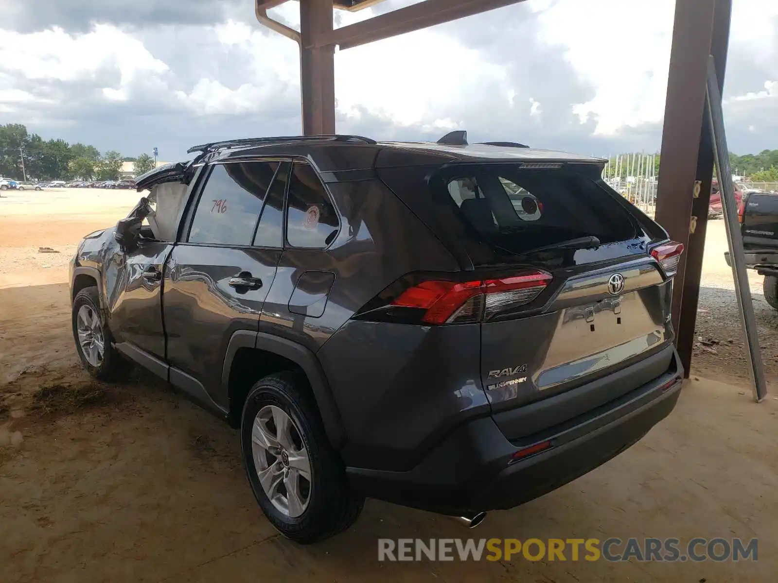 3 Photograph of a damaged car 2T3W1RFV2MW159411 TOYOTA RAV4 2021