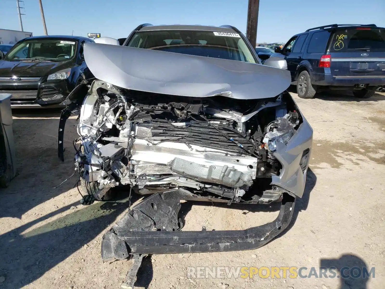 9 Photograph of a damaged car 2T3W1RFV3MC087247 TOYOTA RAV4 2021