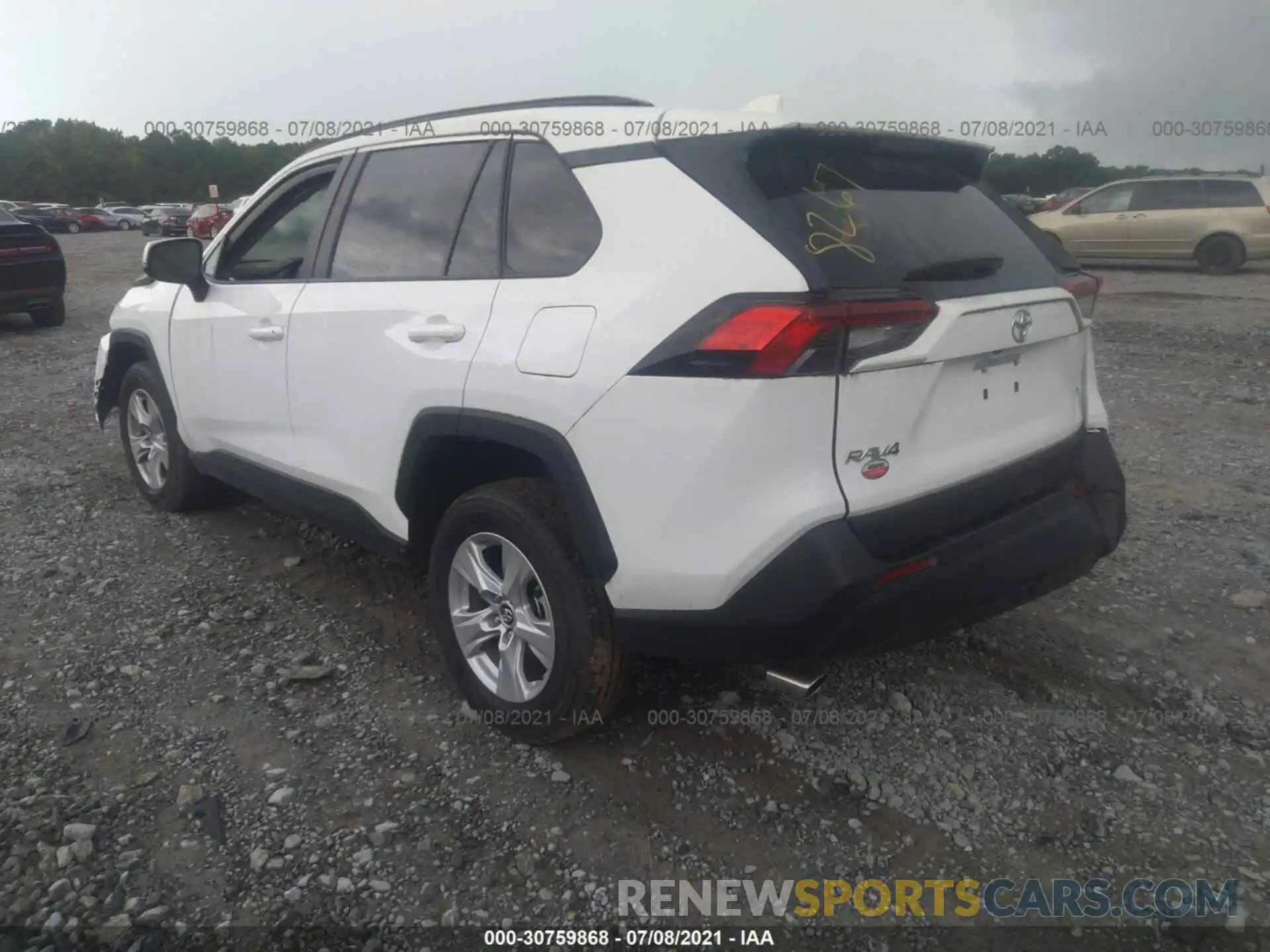 3 Photograph of a damaged car 2T3W1RFV3MC088267 TOYOTA RAV4 2021