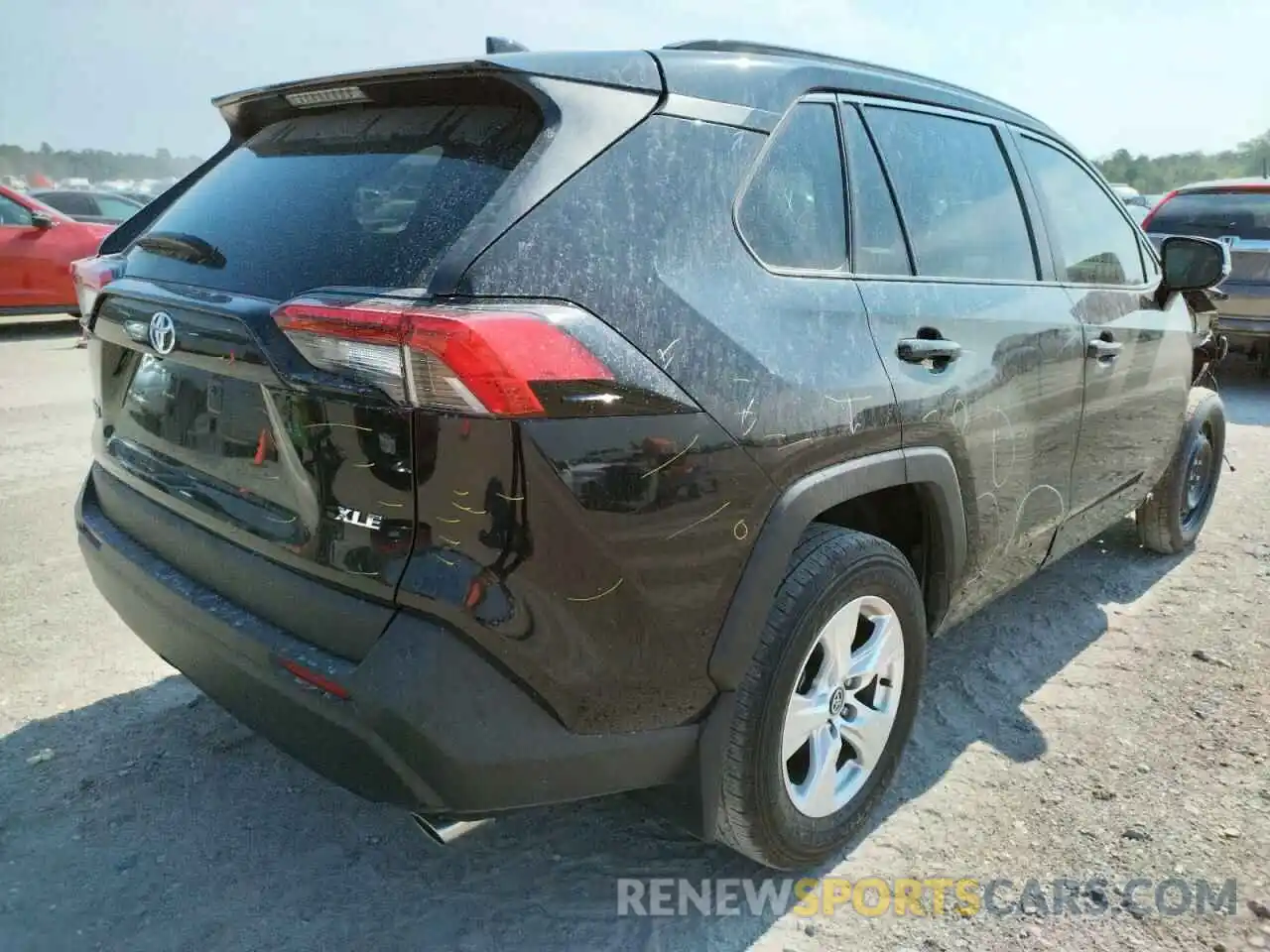 4 Photograph of a damaged car 2T3W1RFV3MC090052 TOYOTA RAV4 2021