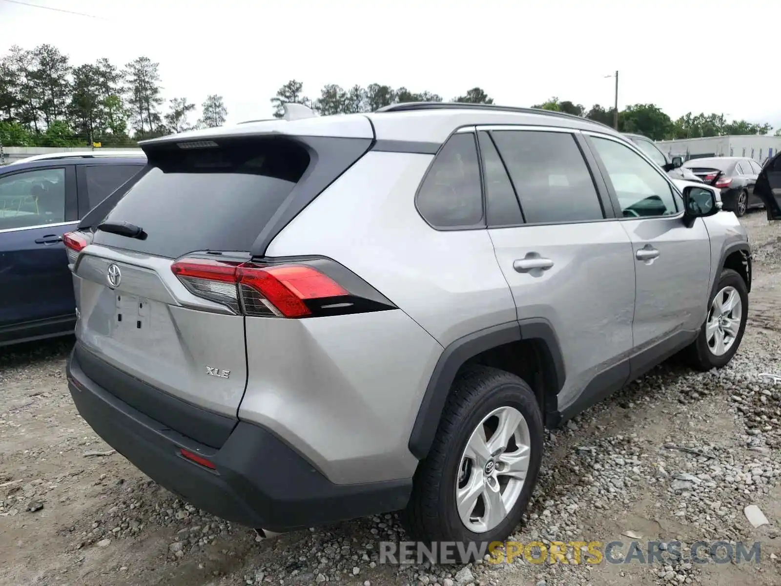 4 Photograph of a damaged car 2T3W1RFV3MC095185 TOYOTA RAV4 2021