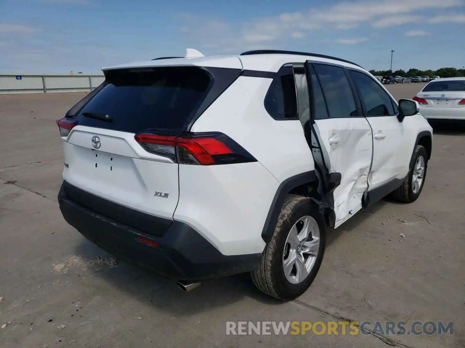 4 Photograph of a damaged car 2T3W1RFV3MC097907 TOYOTA RAV4 2021