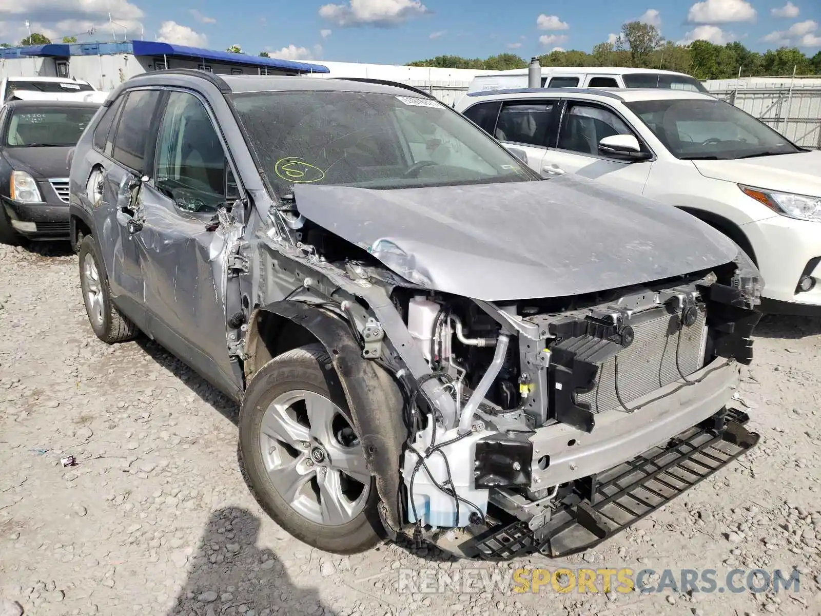 1 Photograph of a damaged car 2T3W1RFV3MC102278 TOYOTA RAV4 2021