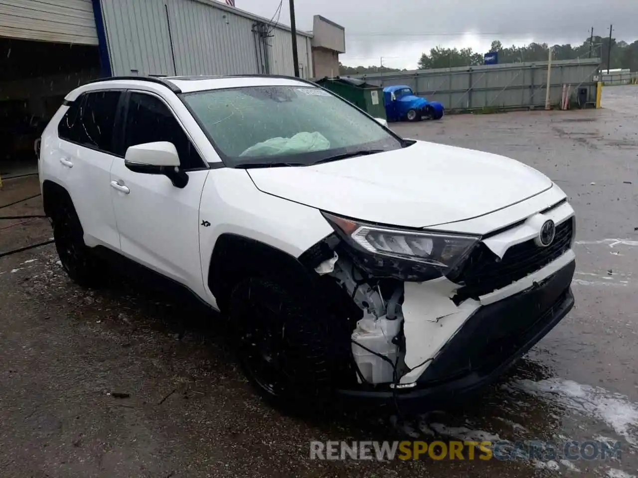 1 Photograph of a damaged car 2T3W1RFV3MC109294 TOYOTA RAV4 2021