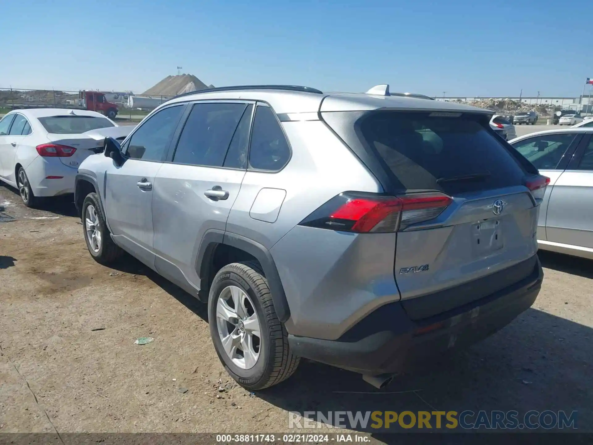 3 Photograph of a damaged car 2T3W1RFV3MC109456 TOYOTA RAV4 2021