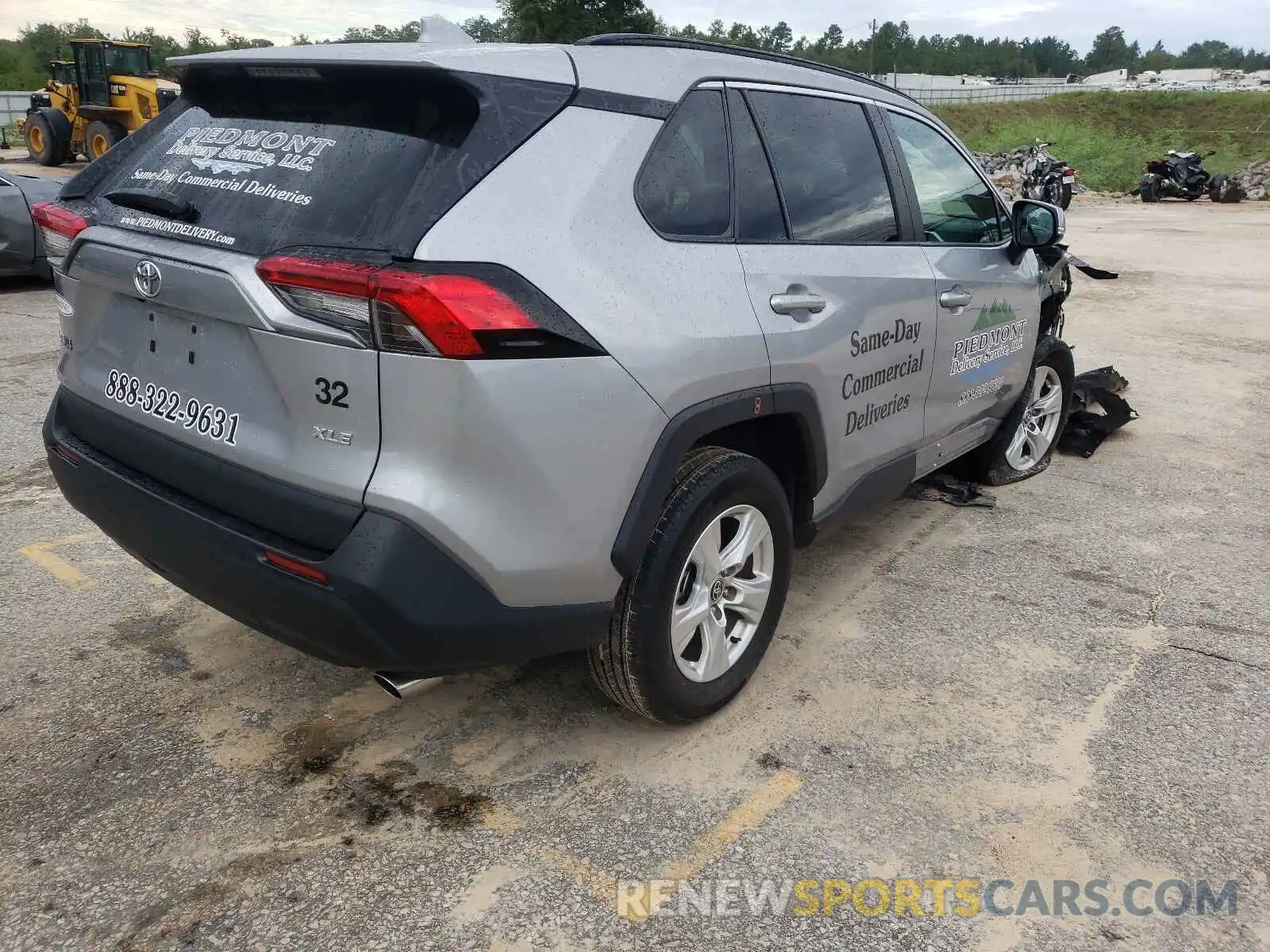 4 Photograph of a damaged car 2T3W1RFV3MC113720 TOYOTA RAV4 2021