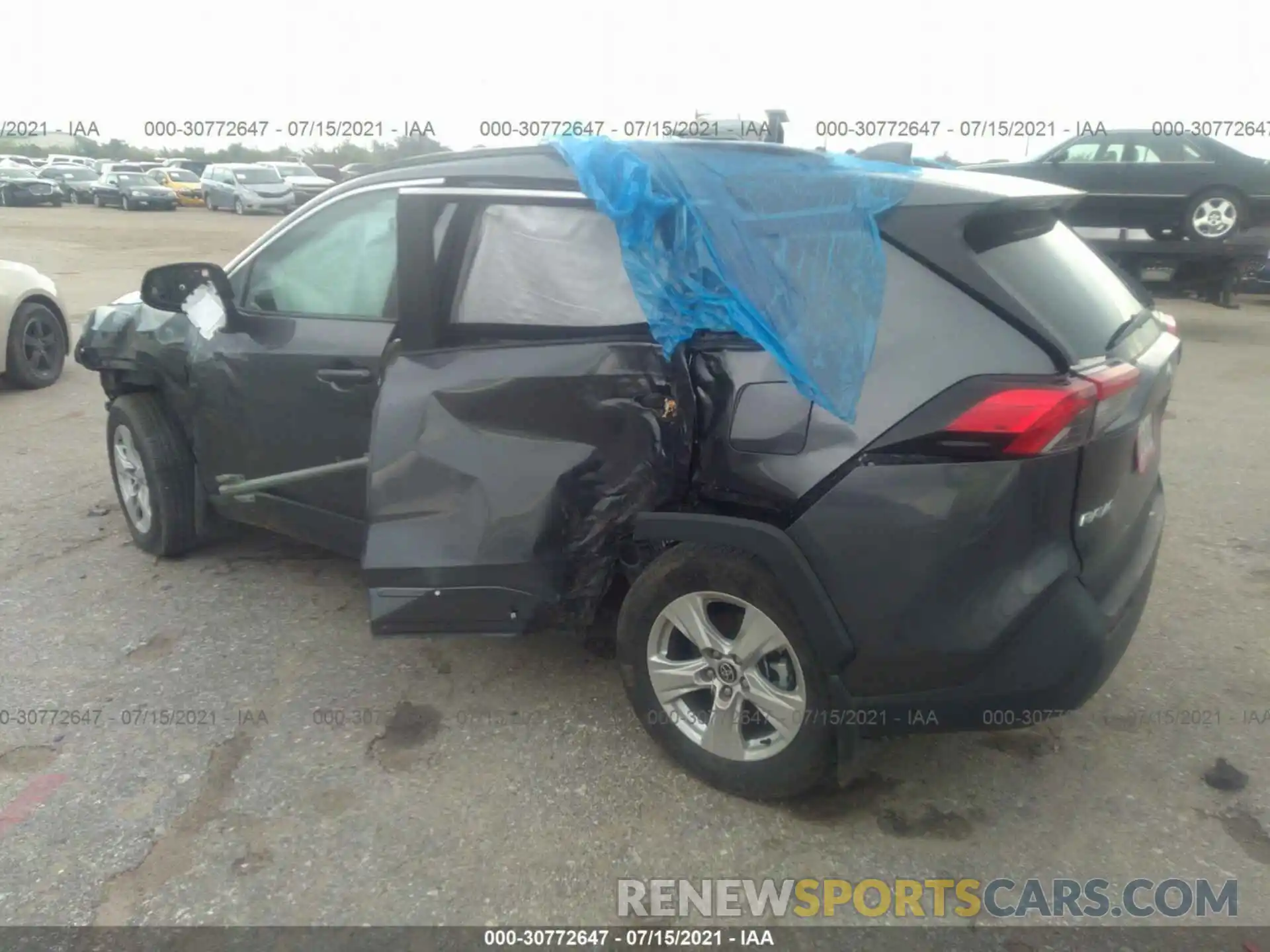 3 Photograph of a damaged car 2T3W1RFV3MC130274 TOYOTA RAV4 2021