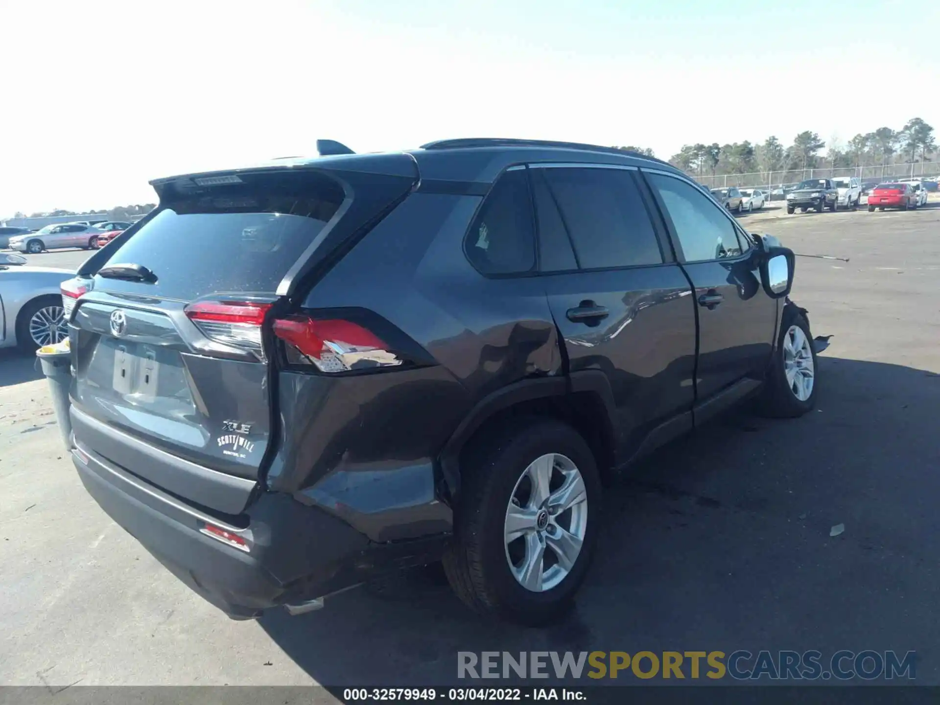 4 Photograph of a damaged car 2T3W1RFV3MC134454 TOYOTA RAV4 2021