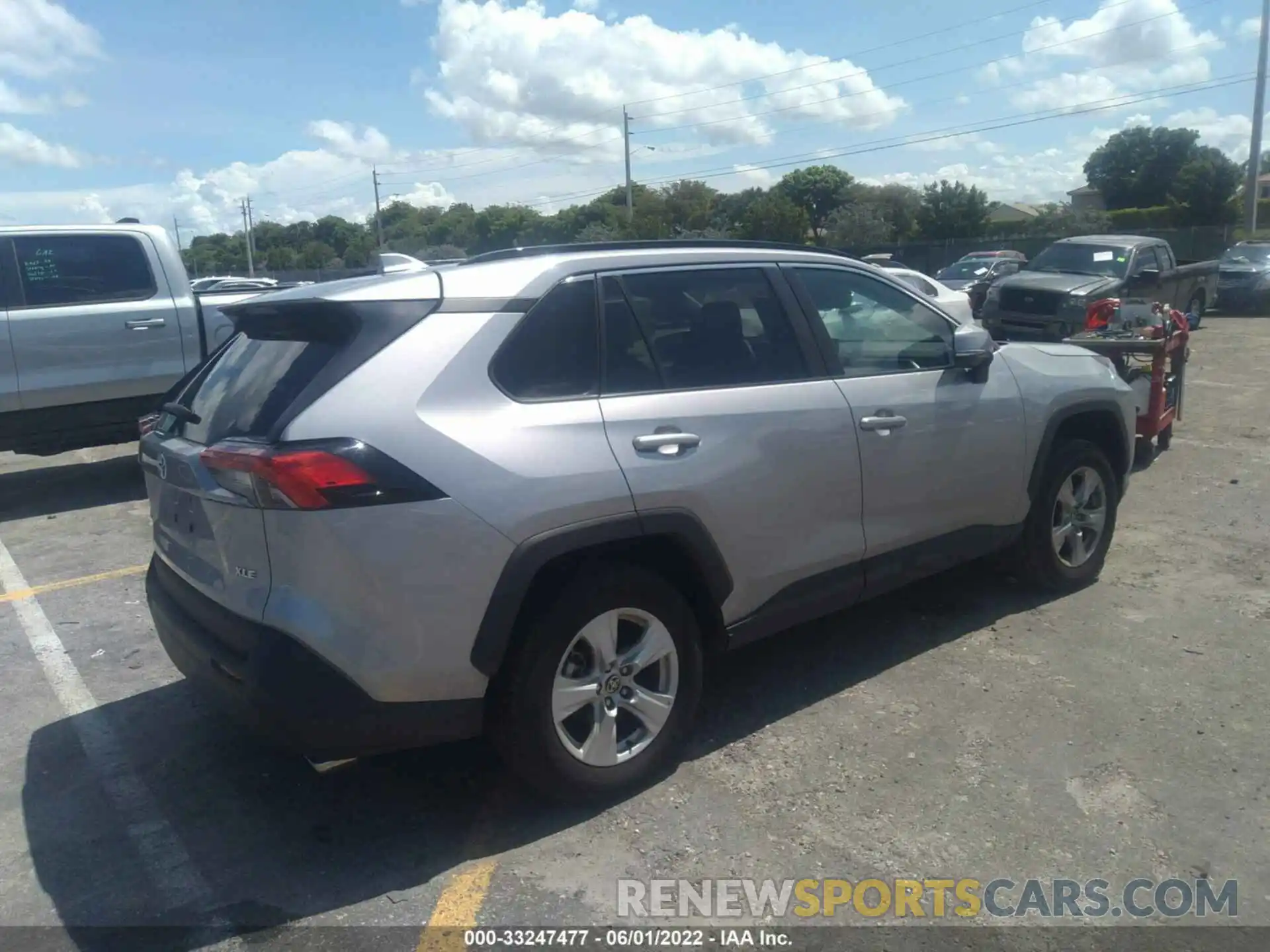 4 Photograph of a damaged car 2T3W1RFV3MC139704 TOYOTA RAV4 2021