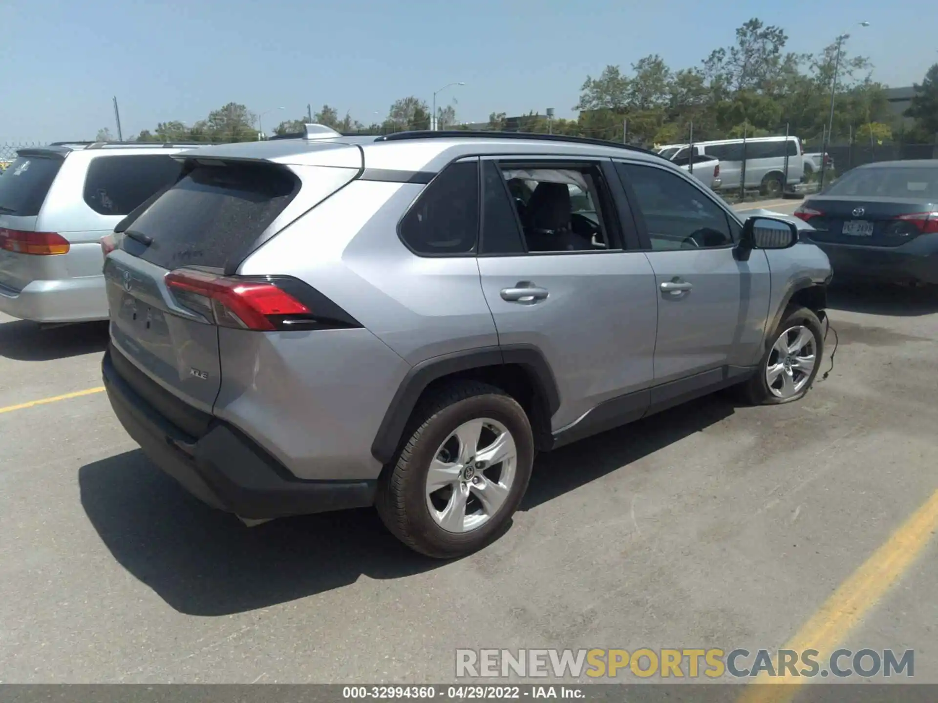 4 Photograph of a damaged car 2T3W1RFV3MC154994 TOYOTA RAV4 2021