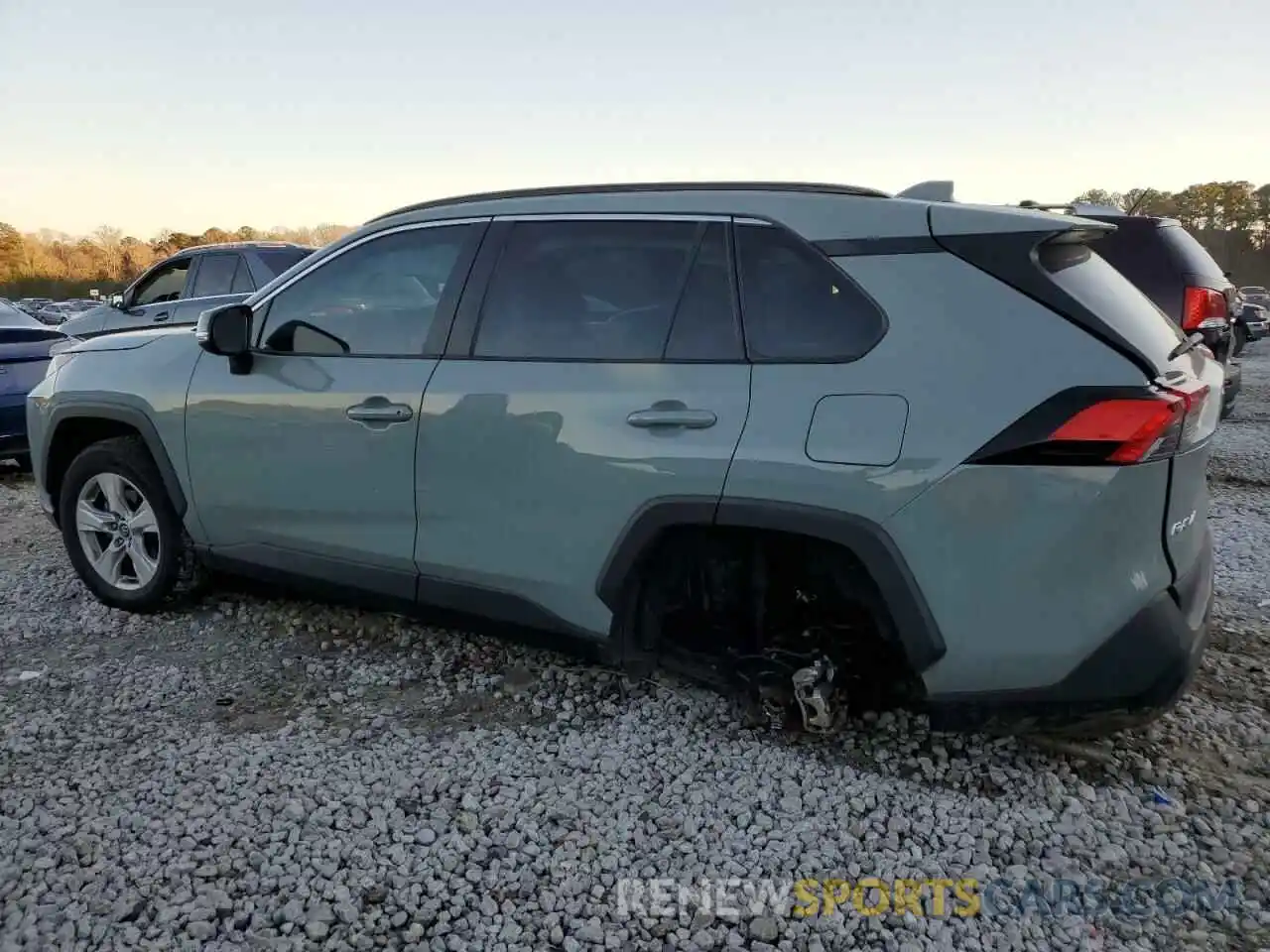 2 Photograph of a damaged car 2T3W1RFV3MW108614 TOYOTA RAV4 2021