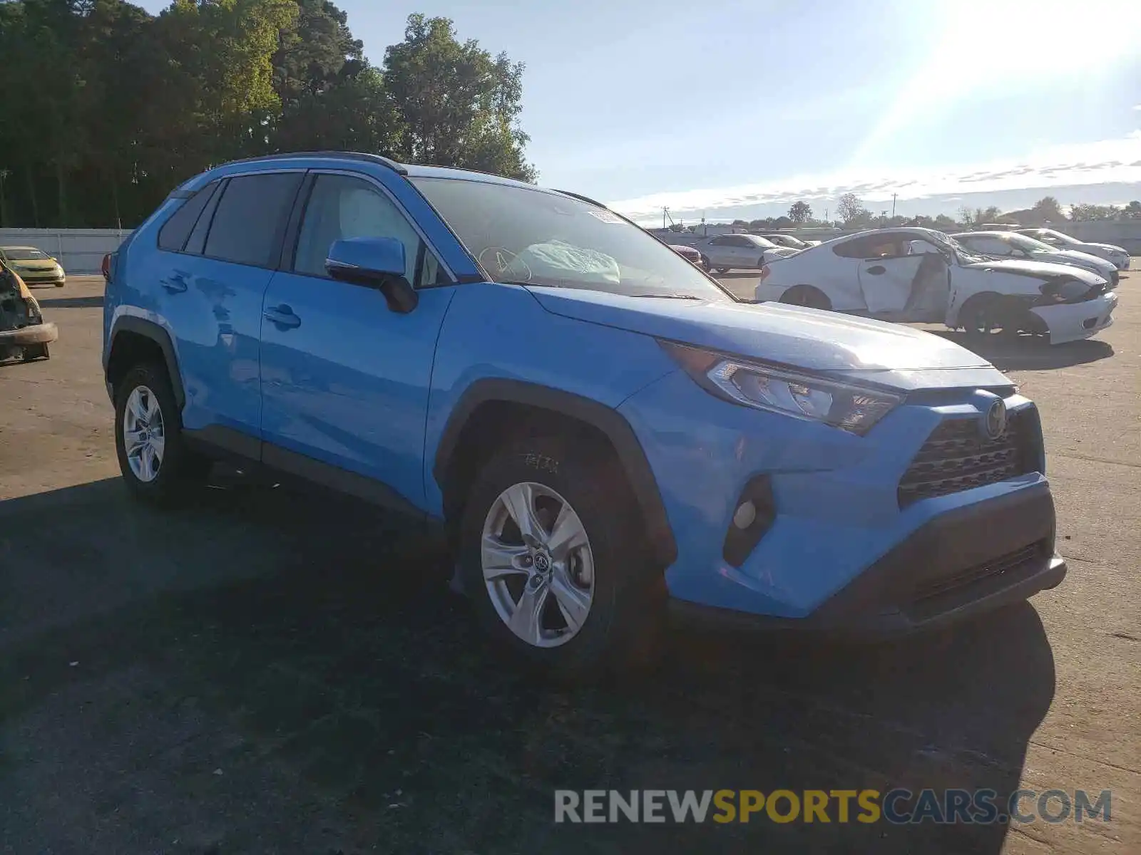 1 Photograph of a damaged car 2T3W1RFV3MW111304 TOYOTA RAV4 2021