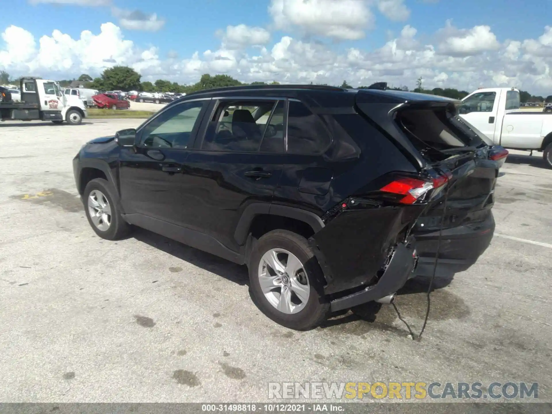 3 Photograph of a damaged car 2T3W1RFV3MW112551 TOYOTA RAV4 2021