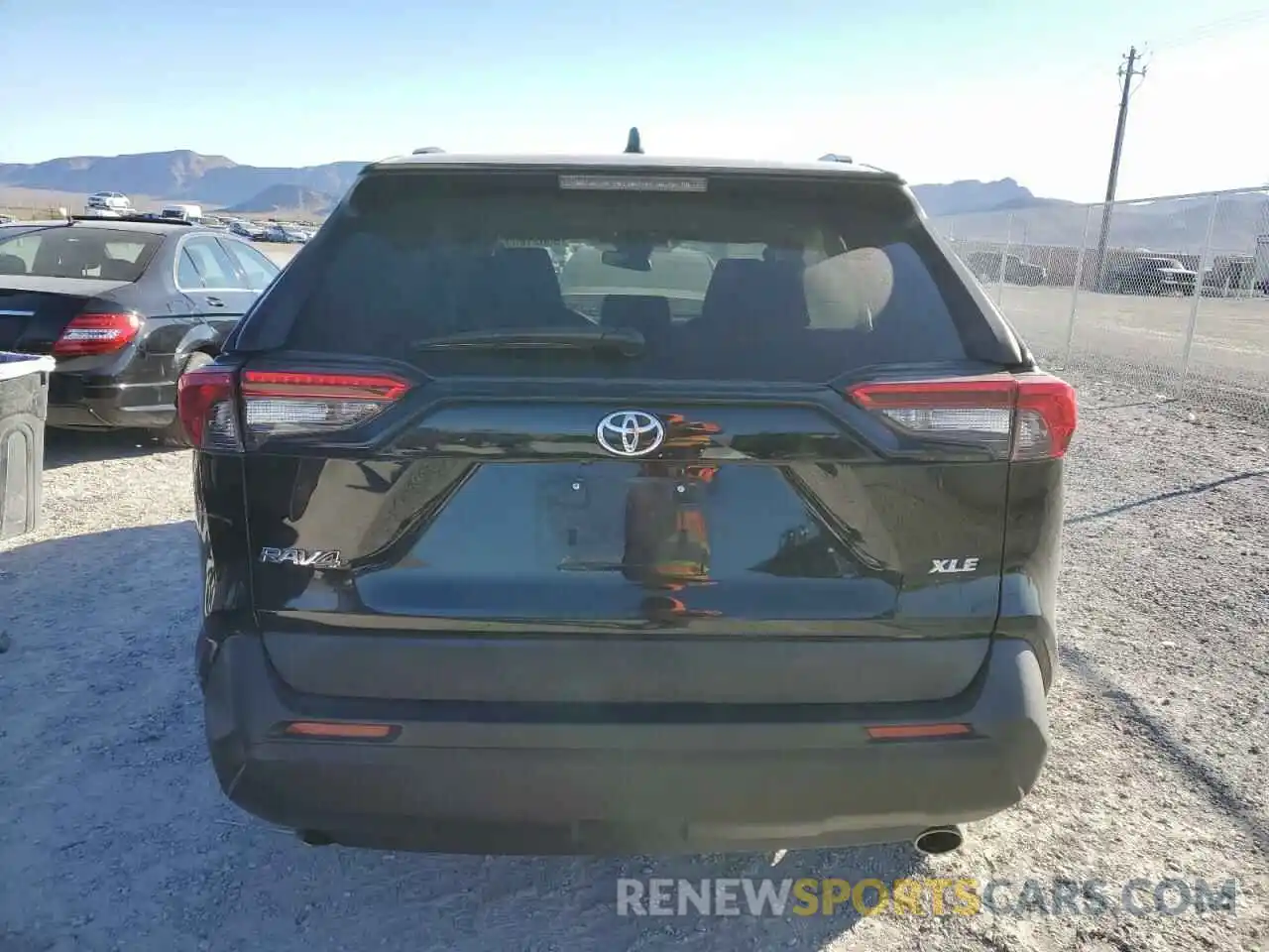 6 Photograph of a damaged car 2T3W1RFV3MW113201 TOYOTA RAV4 2021