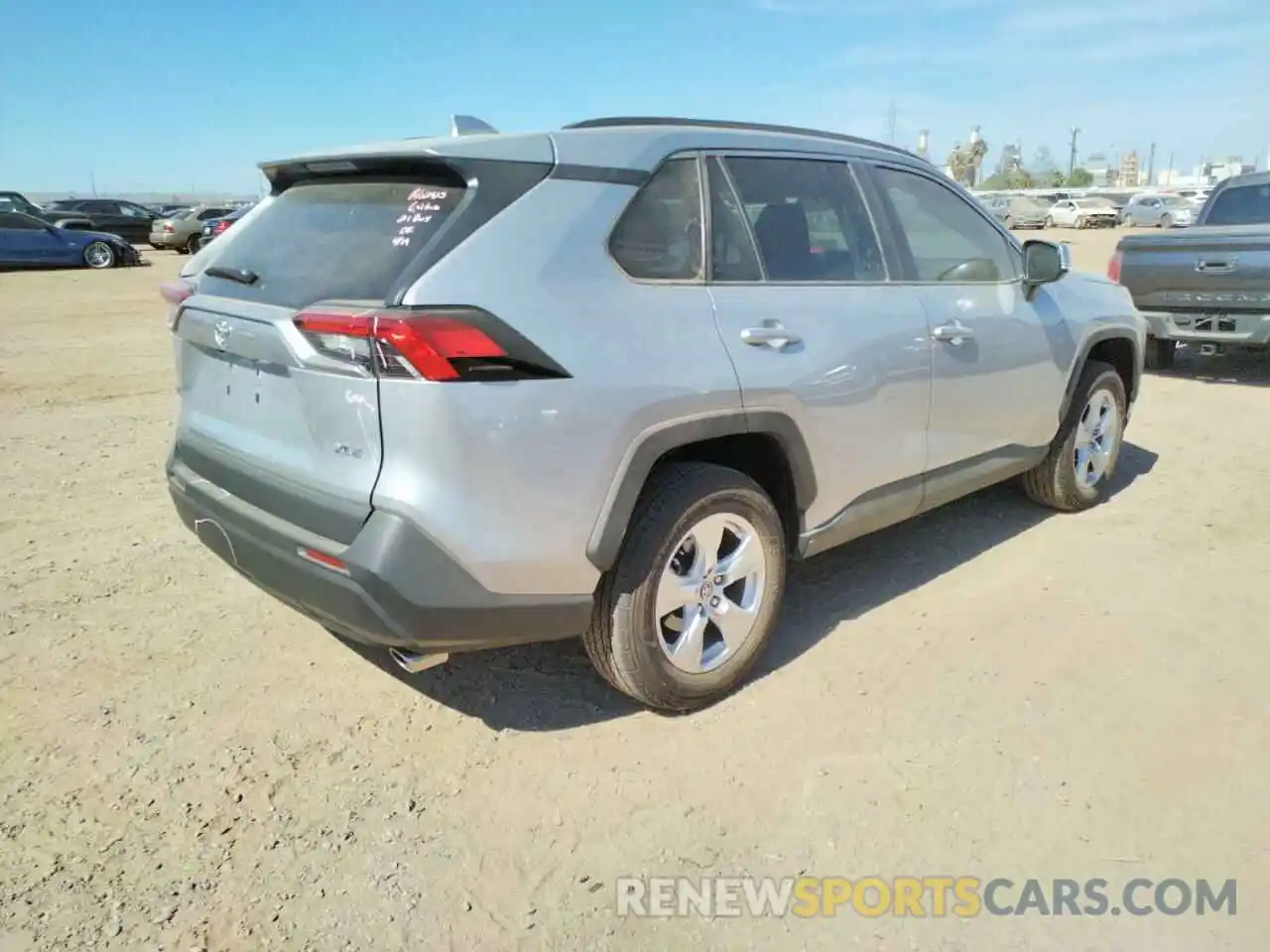 4 Photograph of a damaged car 2T3W1RFV3MW116180 TOYOTA RAV4 2021