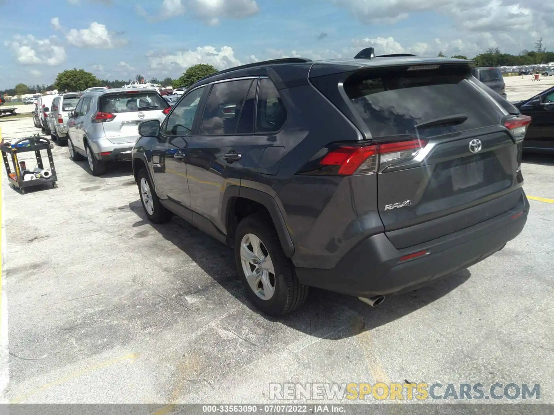 3 Photograph of a damaged car 2T3W1RFV3MW117765 TOYOTA RAV4 2021