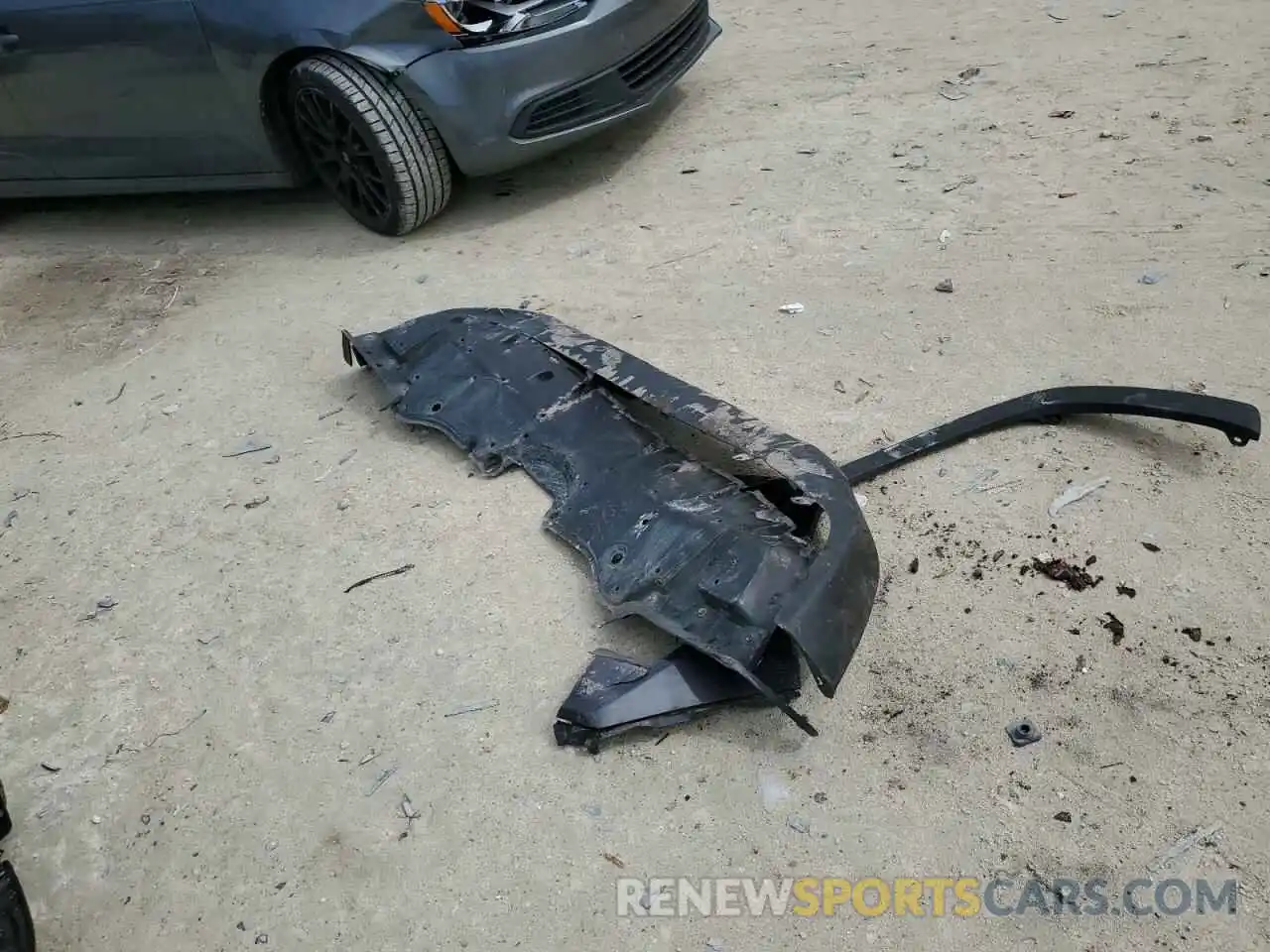 13 Photograph of a damaged car 2T3W1RFV3MW122934 TOYOTA RAV4 2021