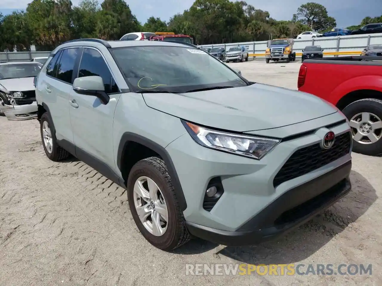 1 Photograph of a damaged car 2T3W1RFV3MW133786 TOYOTA RAV4 2021