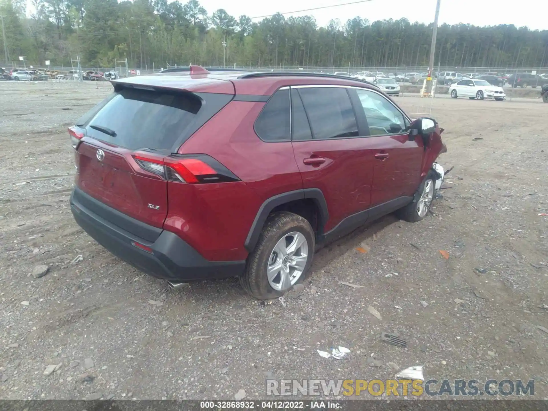 4 Photograph of a damaged car 2T3W1RFV3MW141385 TOYOTA RAV4 2021