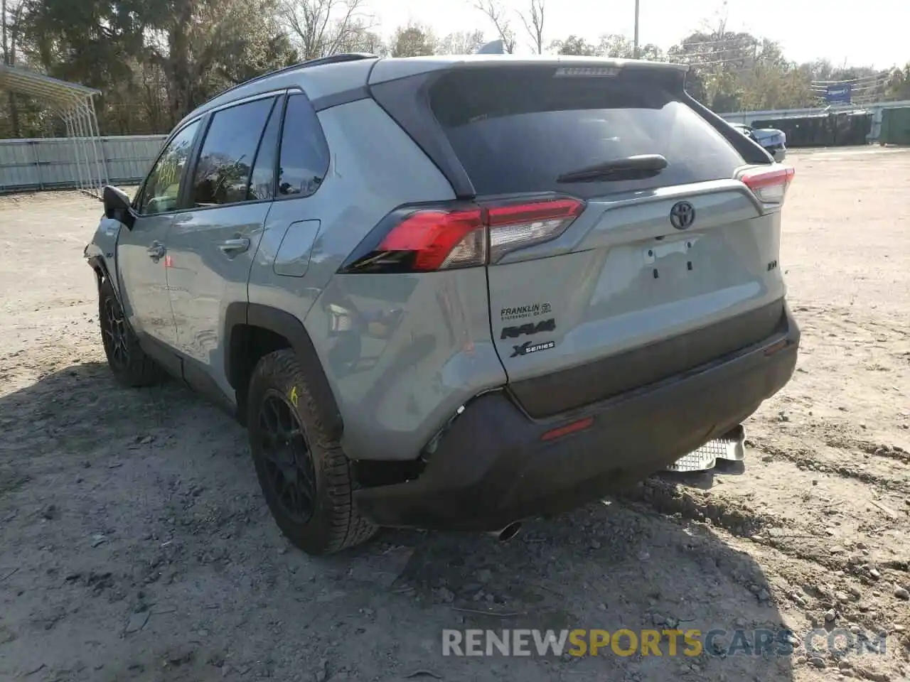 3 Photograph of a damaged car 2T3W1RFV3MW156341 TOYOTA RAV4 2021