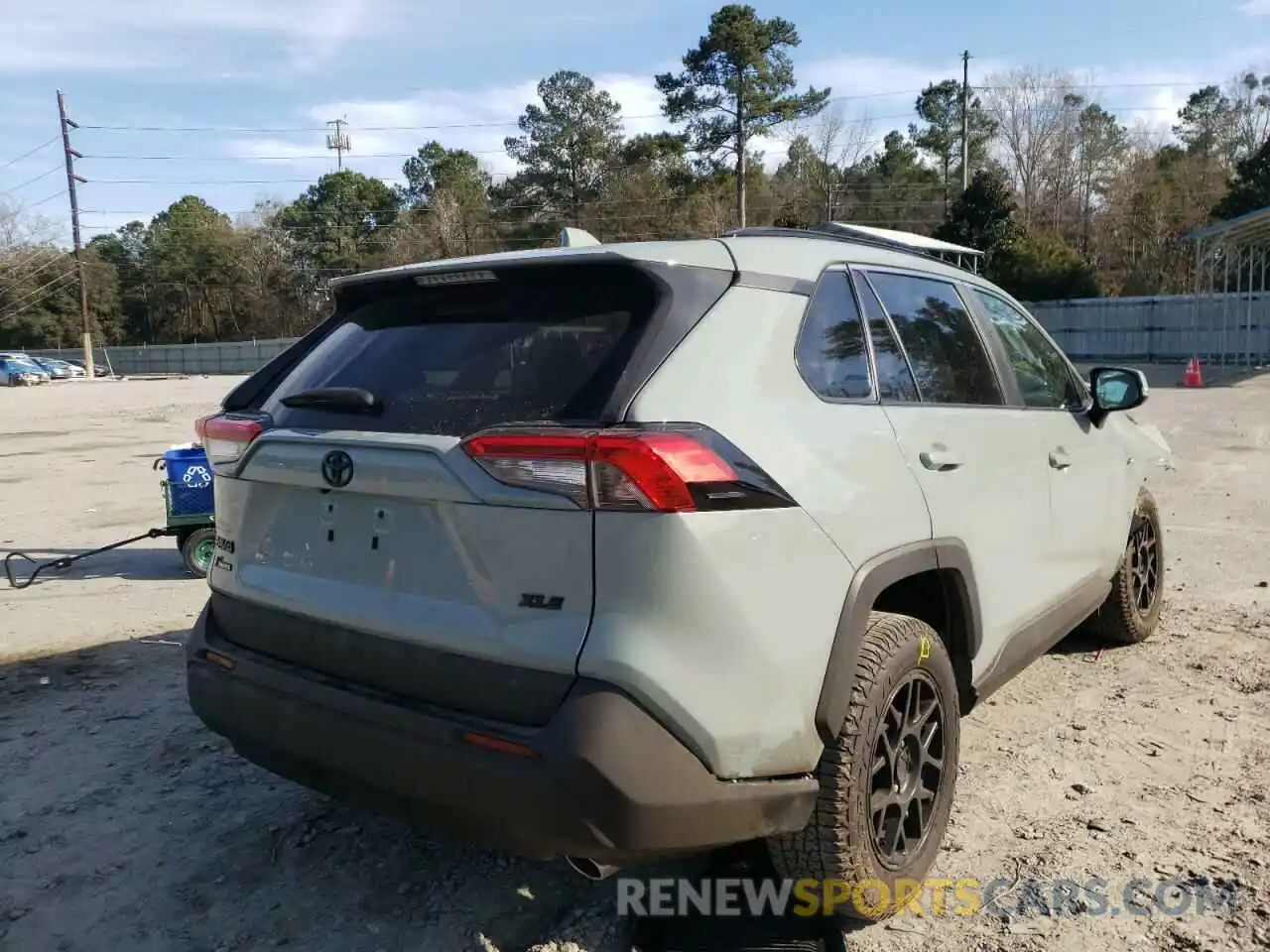 4 Photograph of a damaged car 2T3W1RFV3MW156341 TOYOTA RAV4 2021