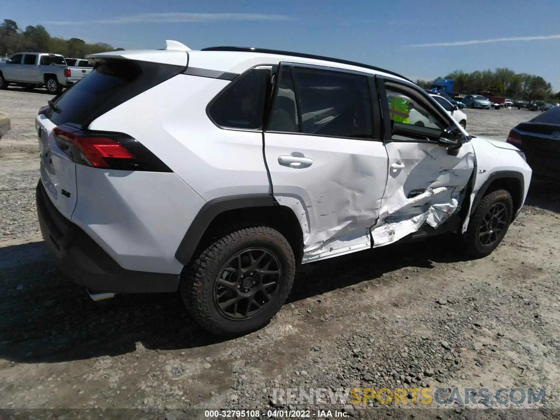 4 Photograph of a damaged car 2T3W1RFV3MW169459 TOYOTA RAV4 2021