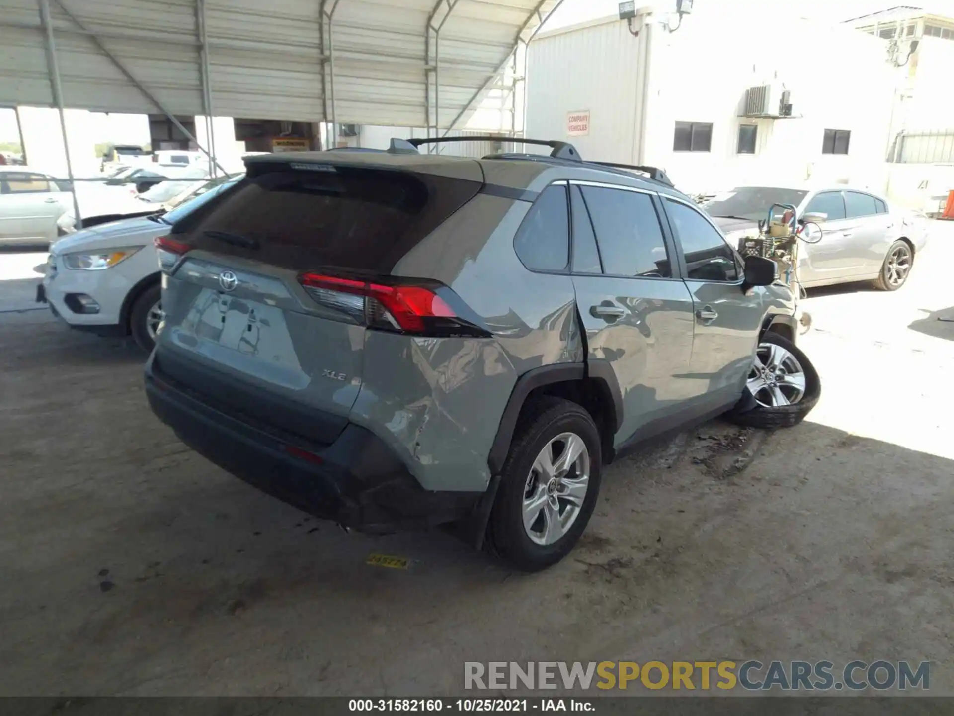 4 Photograph of a damaged car 2T3W1RFV3MW170286 TOYOTA RAV4 2021