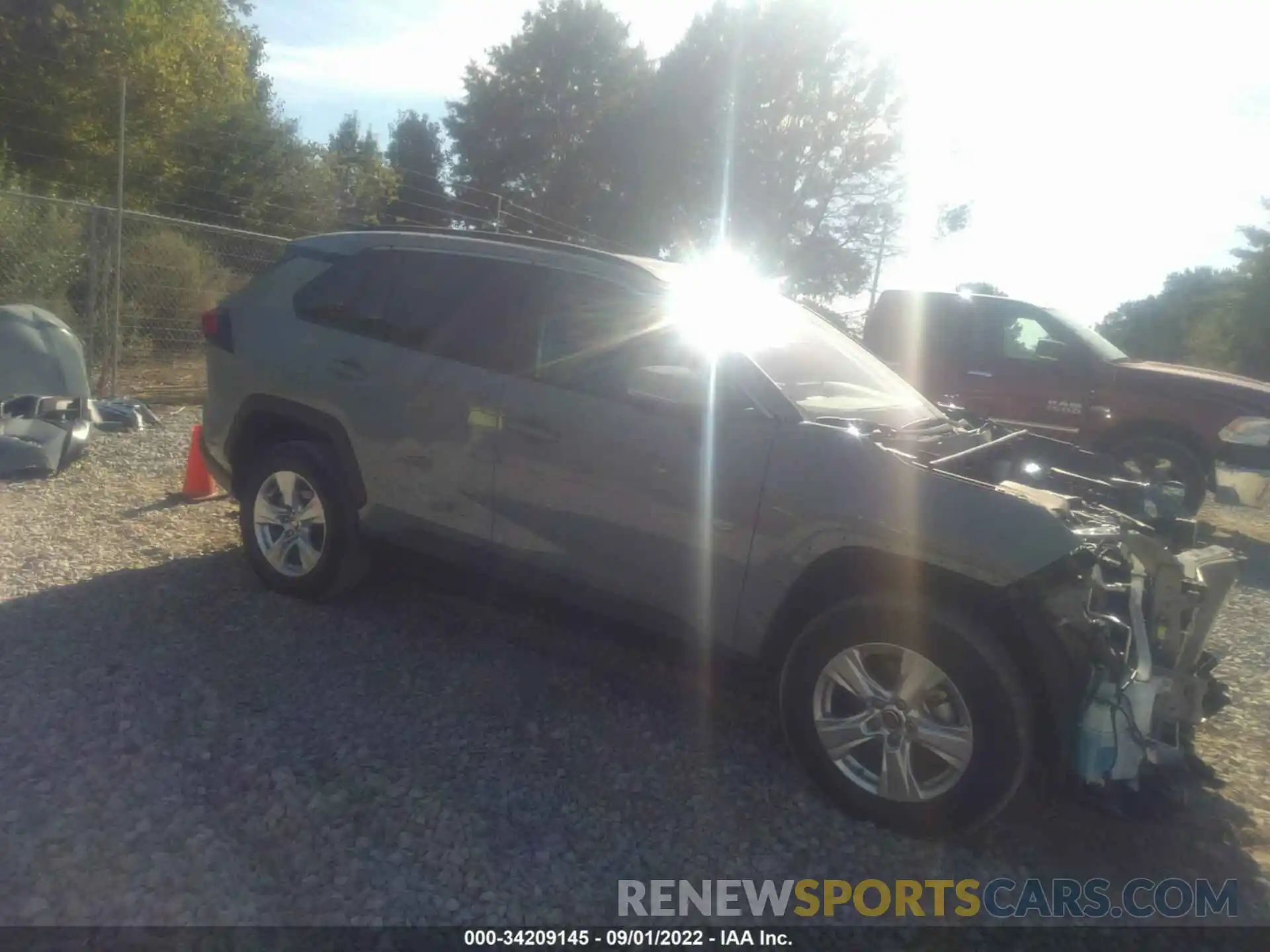 1 Photograph of a damaged car 2T3W1RFV3MW178081 TOYOTA RAV4 2021