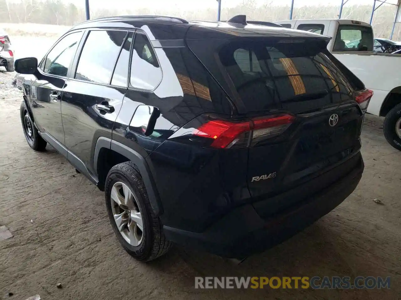 3 Photograph of a damaged car 2T3W1RFV4MC088648 TOYOTA RAV4 2021