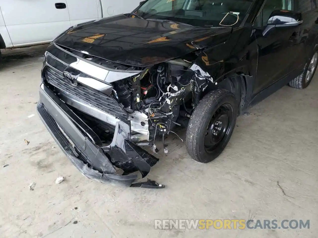 9 Photograph of a damaged car 2T3W1RFV4MC088648 TOYOTA RAV4 2021