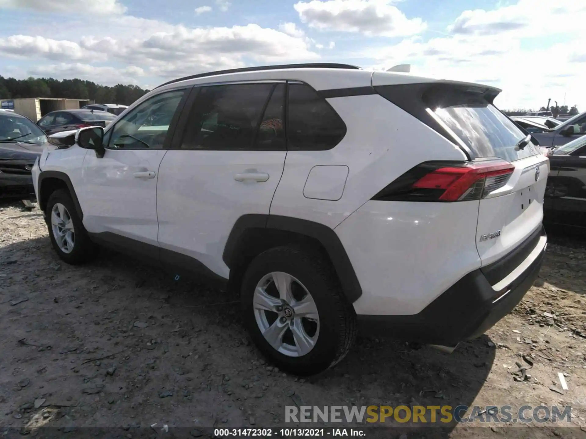 3 Photograph of a damaged car 2T3W1RFV4MC090416 TOYOTA RAV4 2021