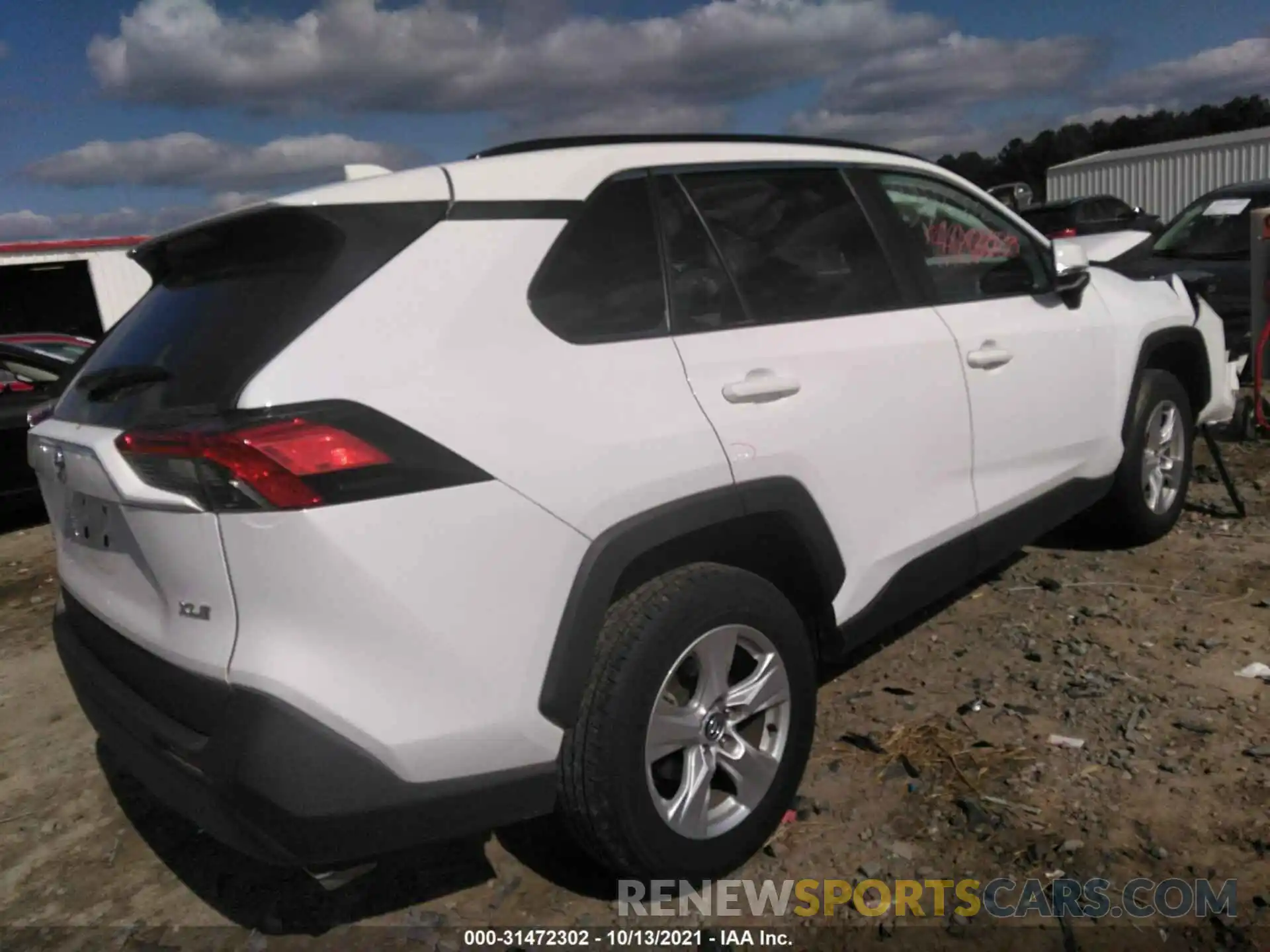 4 Photograph of a damaged car 2T3W1RFV4MC090416 TOYOTA RAV4 2021