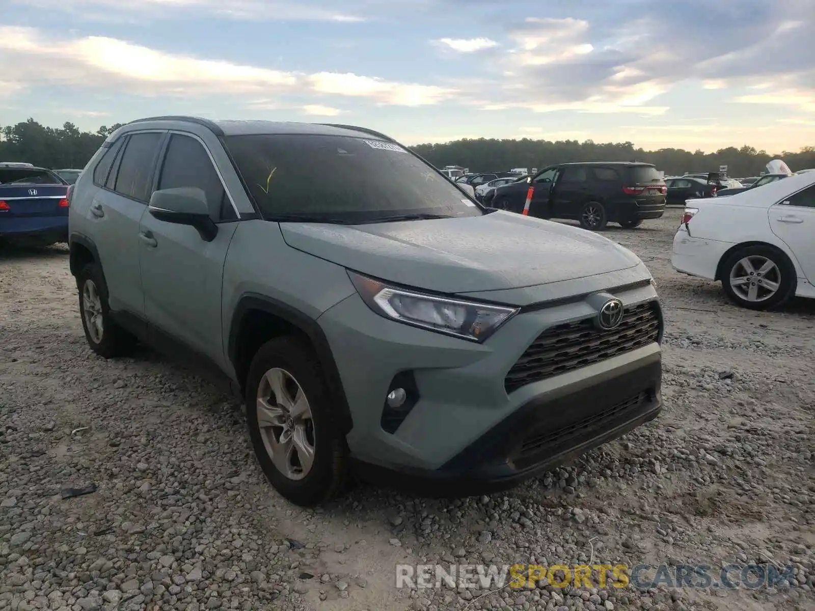 1 Photograph of a damaged car 2T3W1RFV4MC091808 TOYOTA RAV4 2021