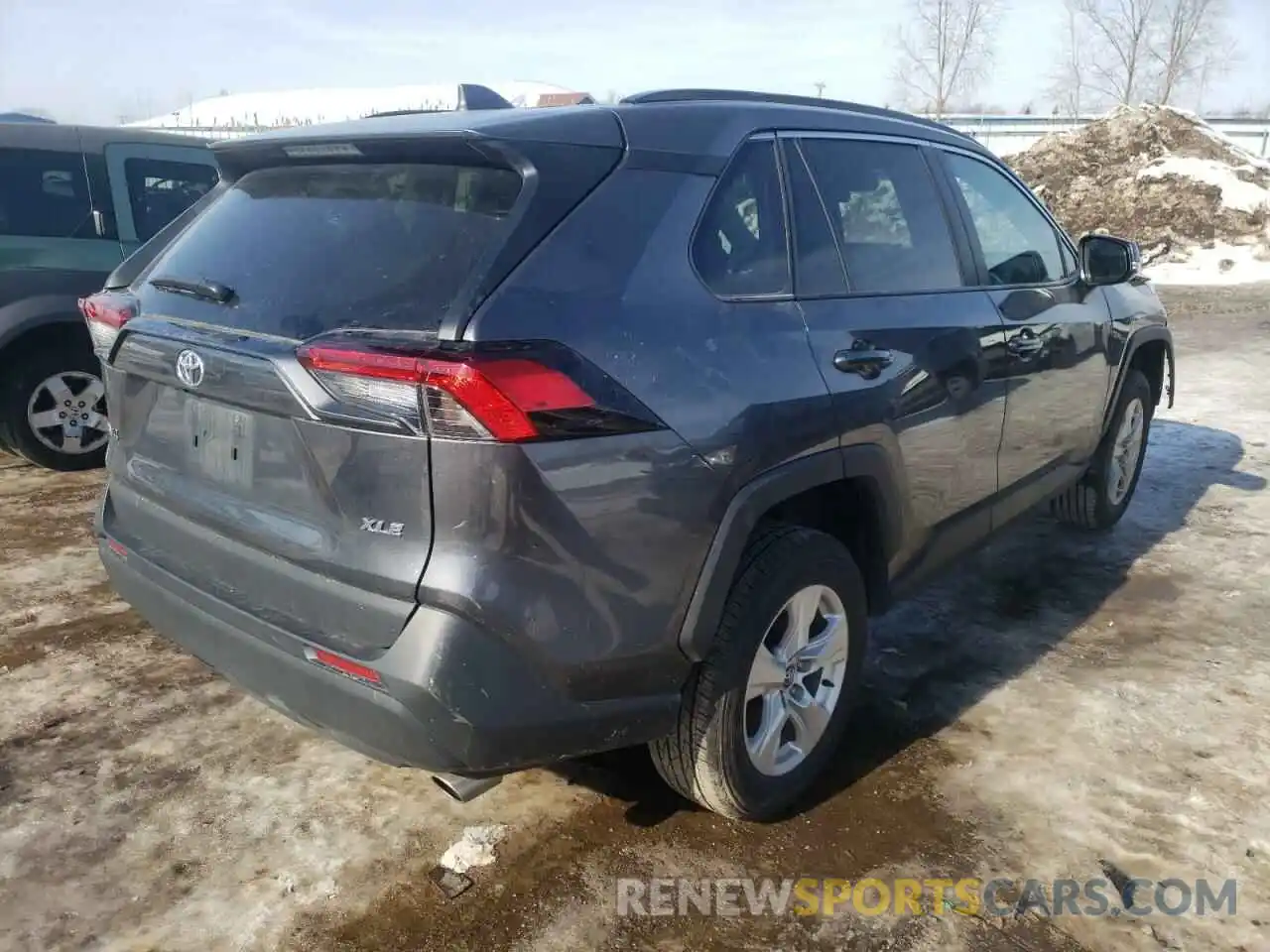 4 Photograph of a damaged car 2T3W1RFV4MC094515 TOYOTA RAV4 2021