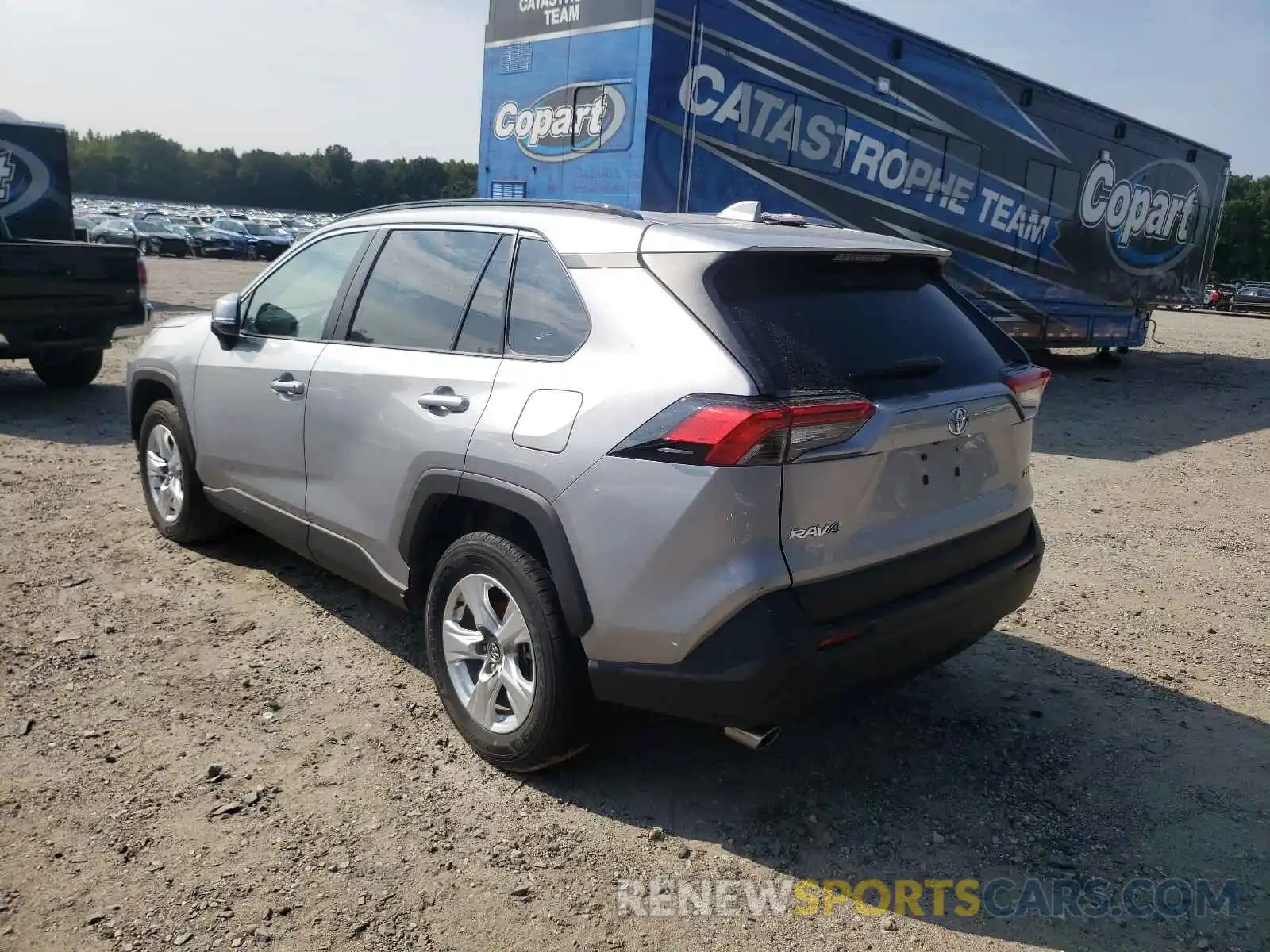 3 Photograph of a damaged car 2T3W1RFV4MC096460 TOYOTA RAV4 2021