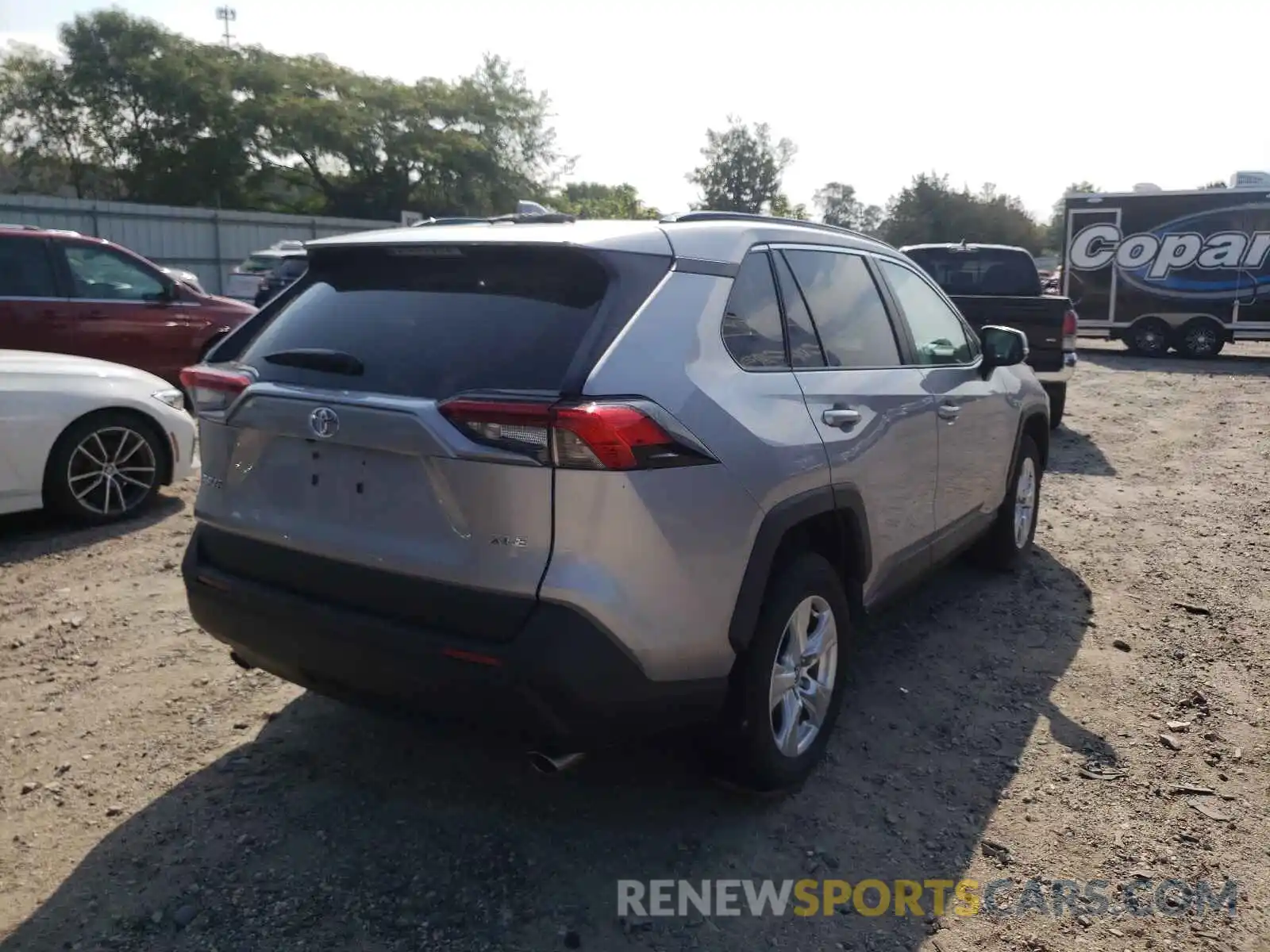 4 Photograph of a damaged car 2T3W1RFV4MC096460 TOYOTA RAV4 2021