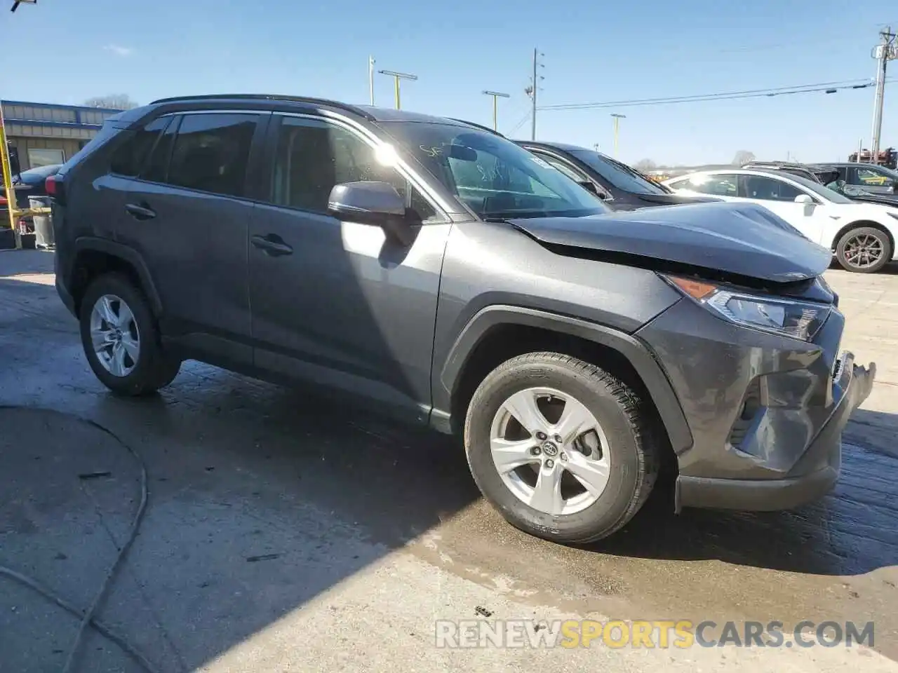 4 Photograph of a damaged car 2T3W1RFV4MC097253 TOYOTA RAV4 2021