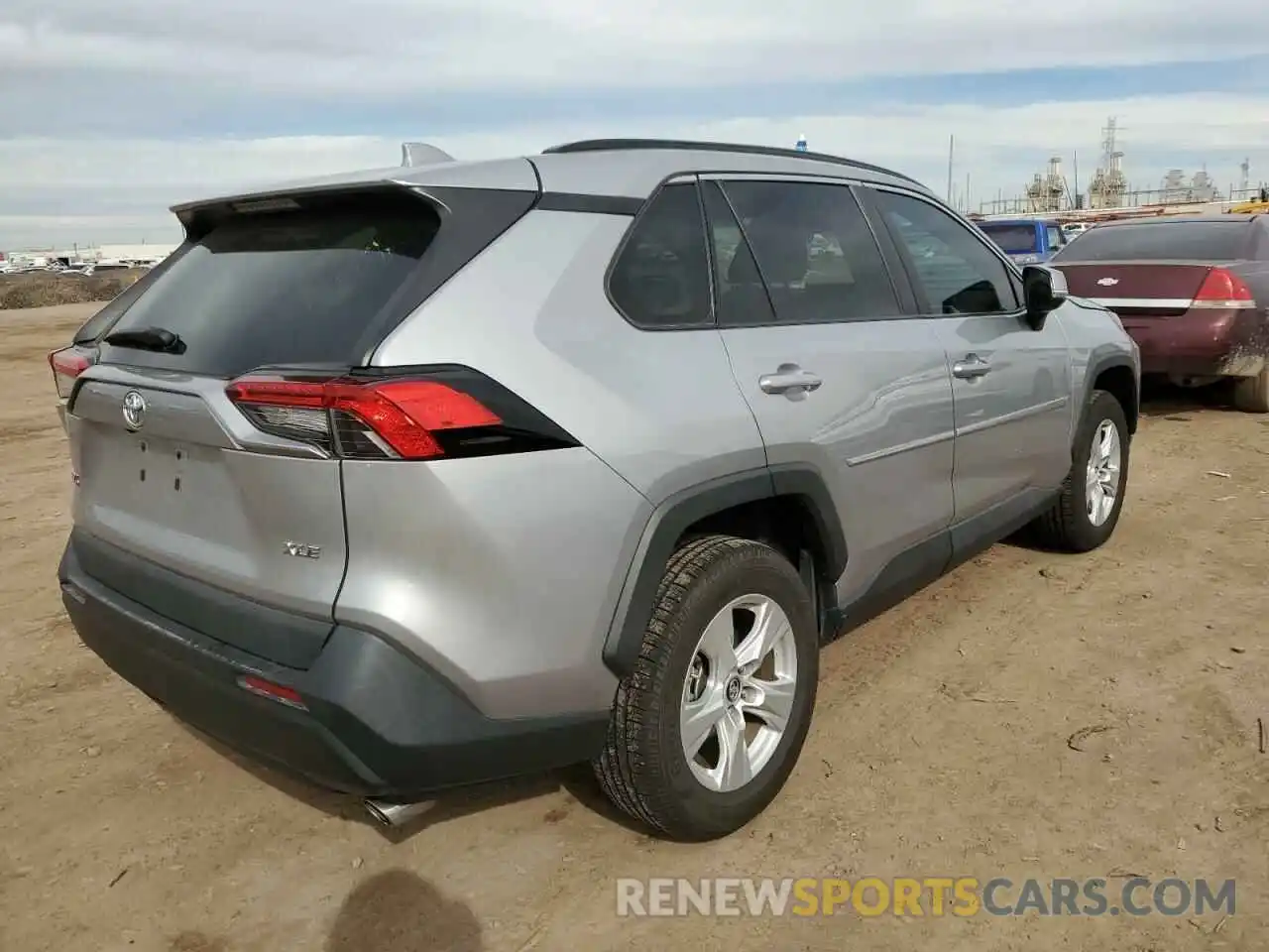 3 Photograph of a damaged car 2T3W1RFV4MC100202 TOYOTA RAV4 2021