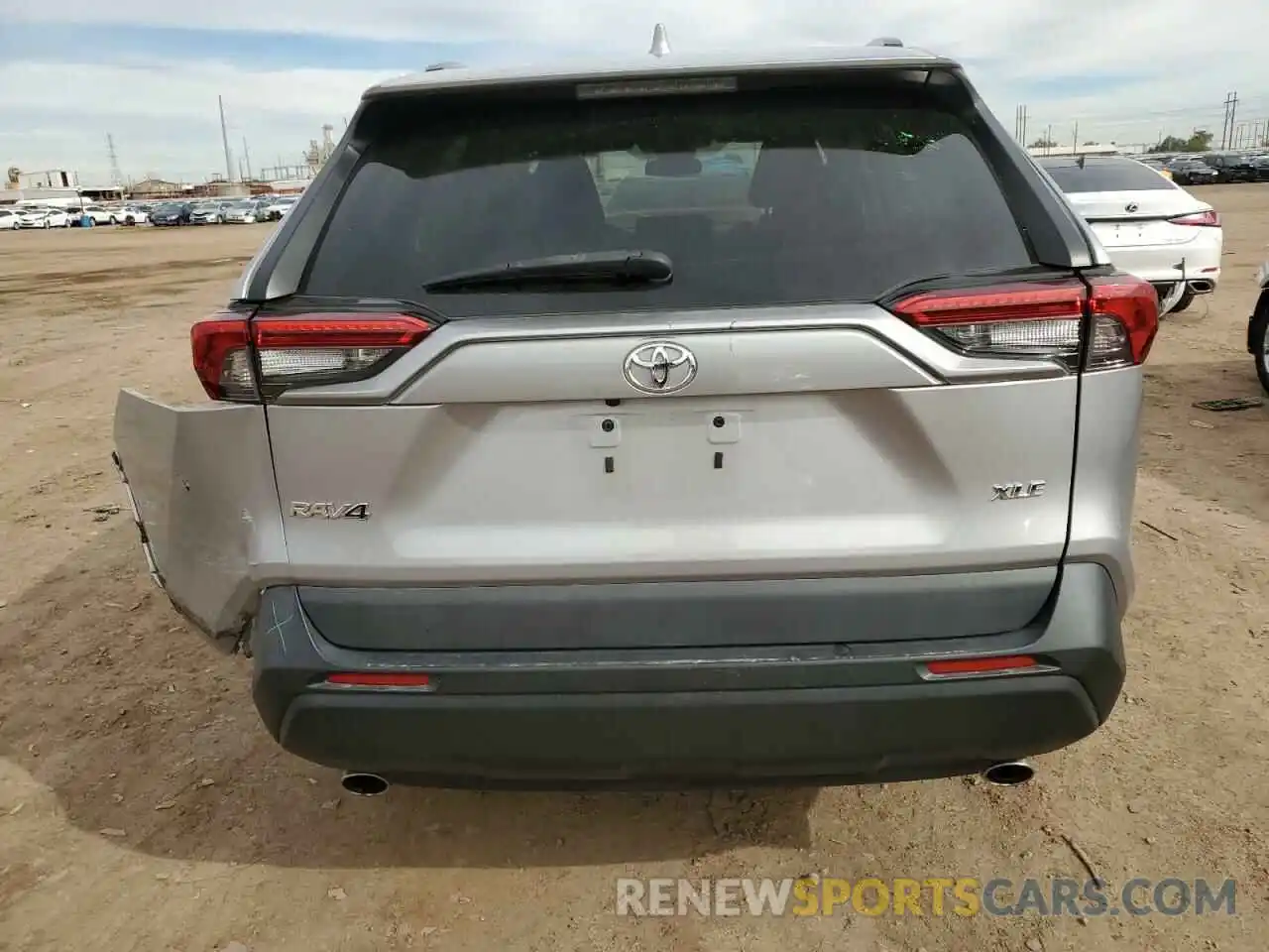 6 Photograph of a damaged car 2T3W1RFV4MC100202 TOYOTA RAV4 2021