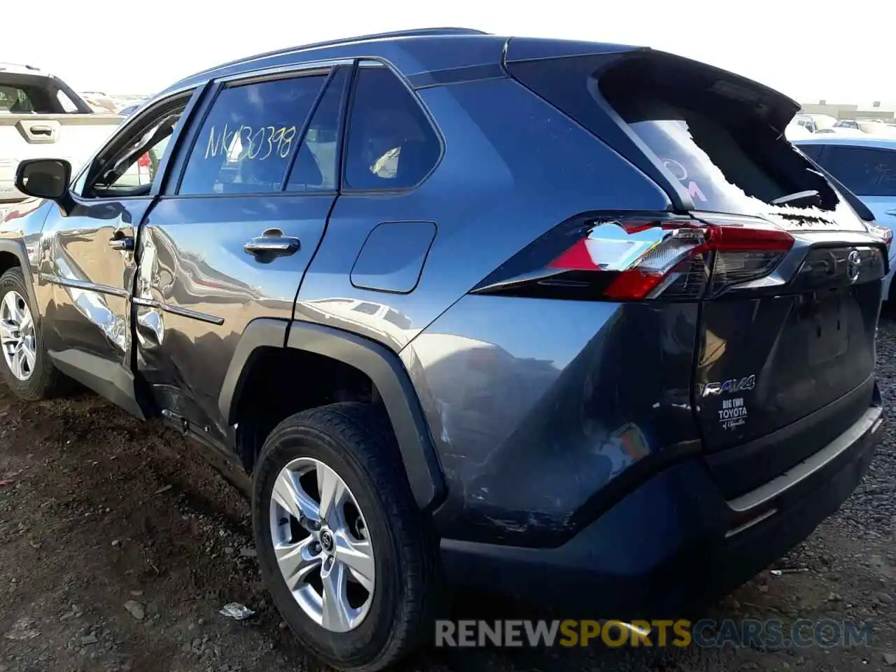 9 Photograph of a damaged car 2T3W1RFV4MC109613 TOYOTA RAV4 2021