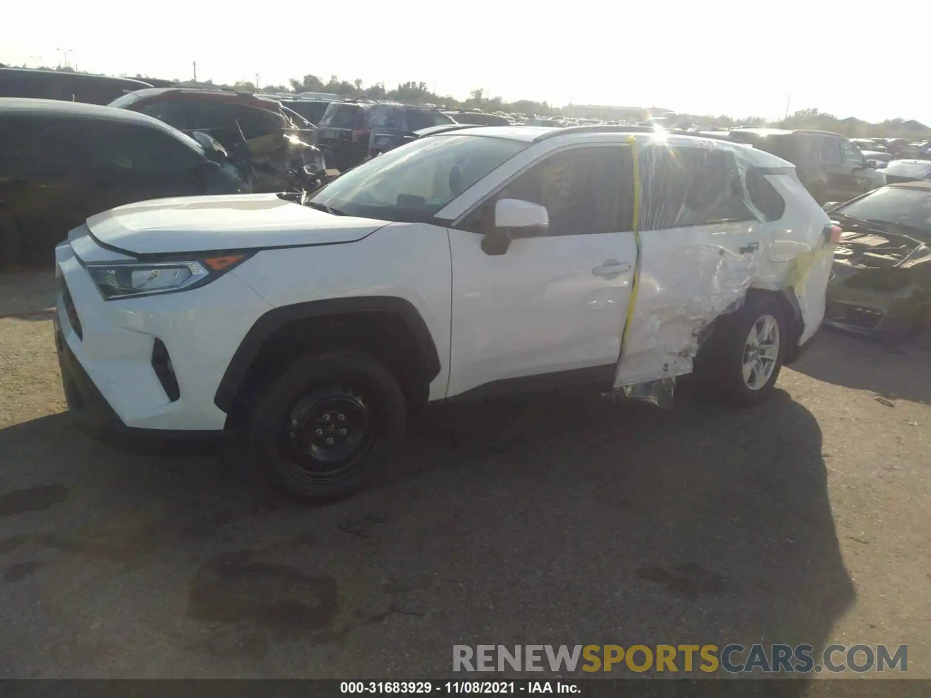 2 Фотография поврежденного автомобиля 2T3W1RFV4MC116755 TOYOTA RAV4 2021